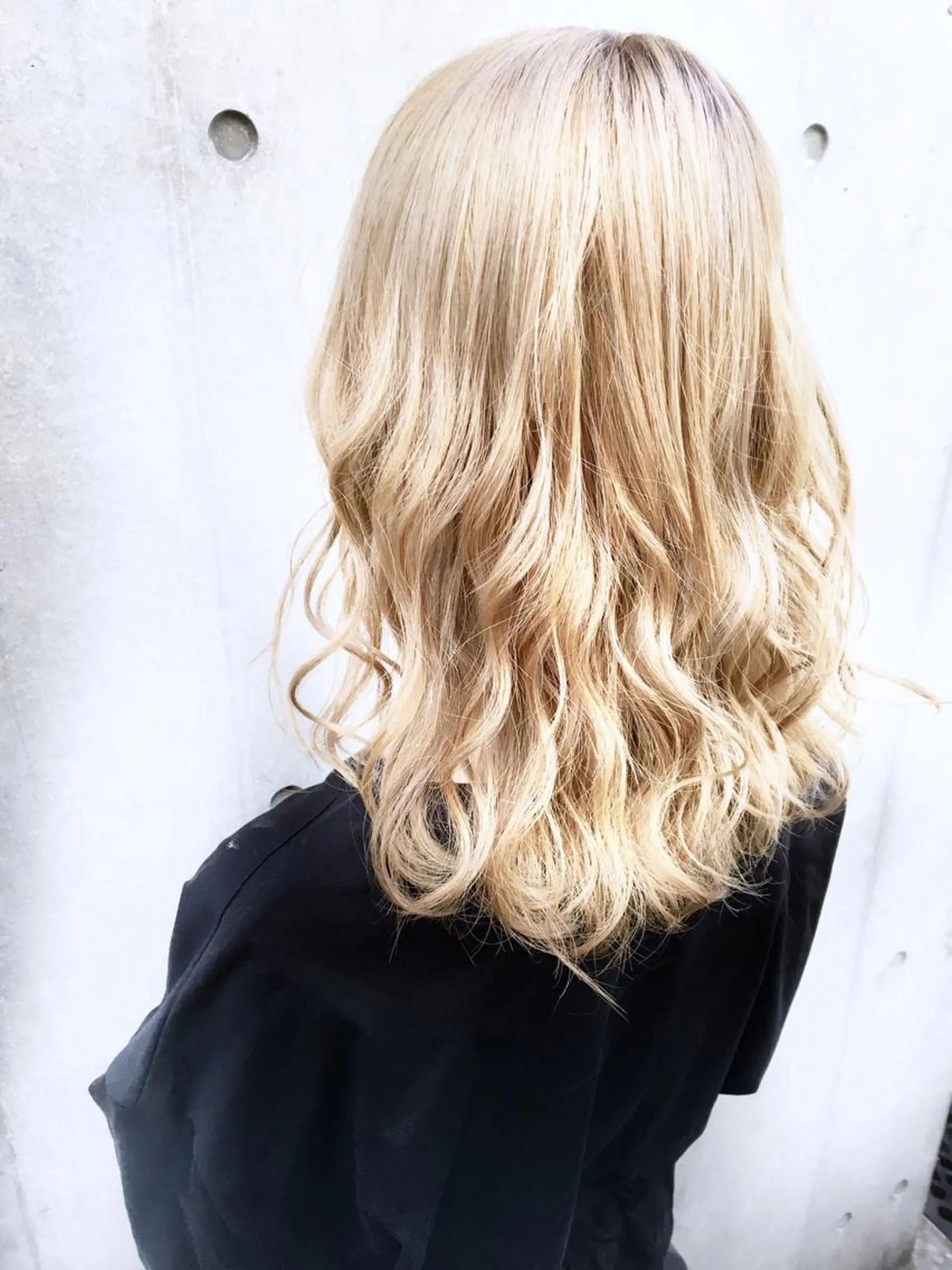 ミディアム カラー ハイトーンカラー ヘアカラー トリートメント ✨髪質改善縮毛矯正✨ 宇田川修平のエステ・リラクイメージ