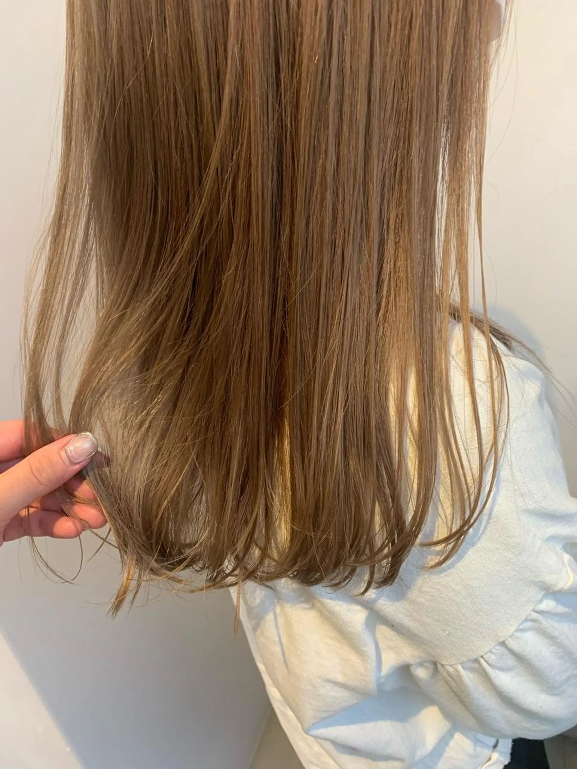 セミロング カラー ベージュカラー ハイトーンカラー ハイトーンベージュ トリートメント ヘッドスパ "小顔カット" Fuko.のヘアスタイル