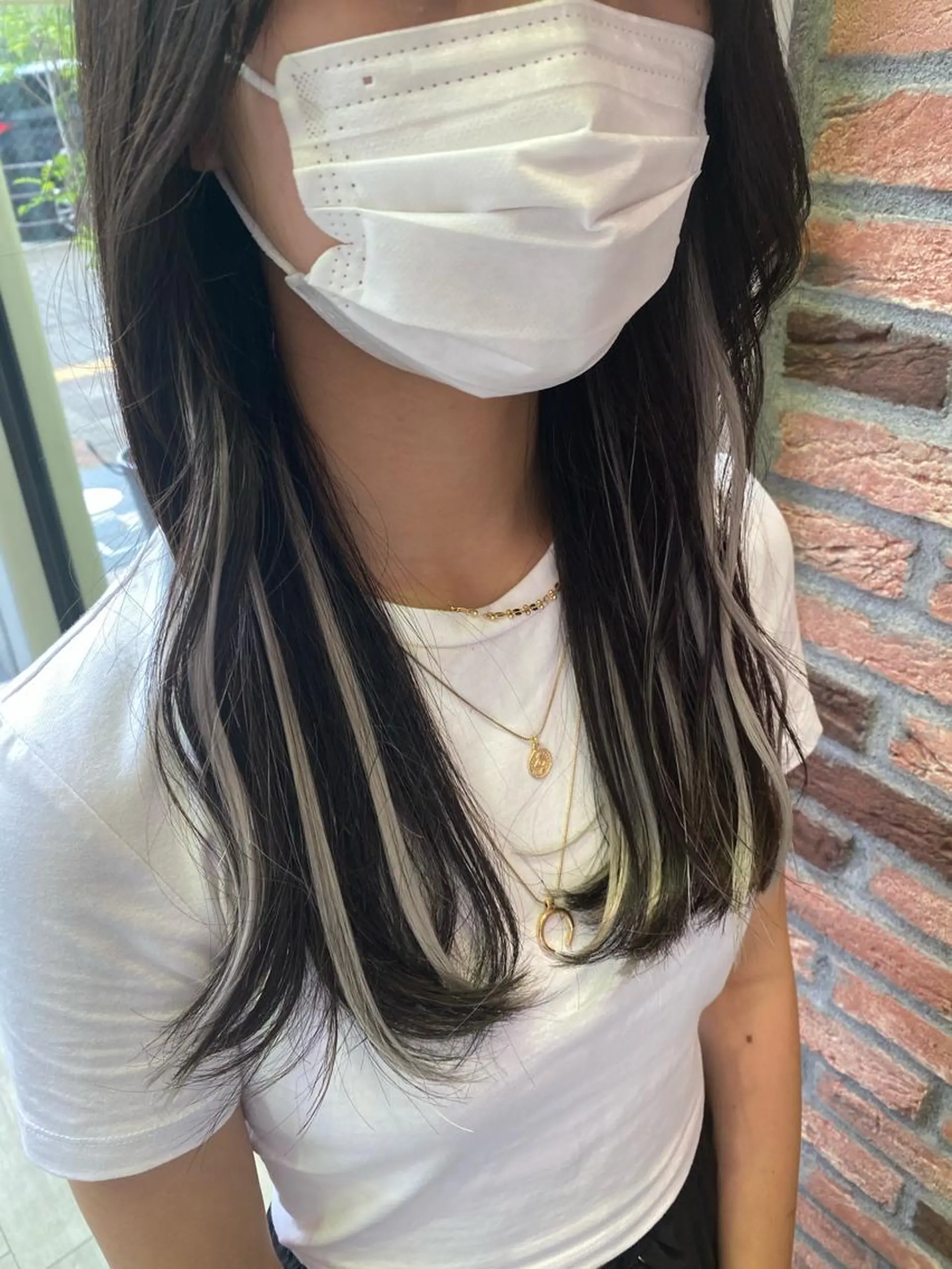 ロング シールエクステ エクステ 学生 エクステ エクステ／インナー カラー 礒野朱里のヘアスタイル