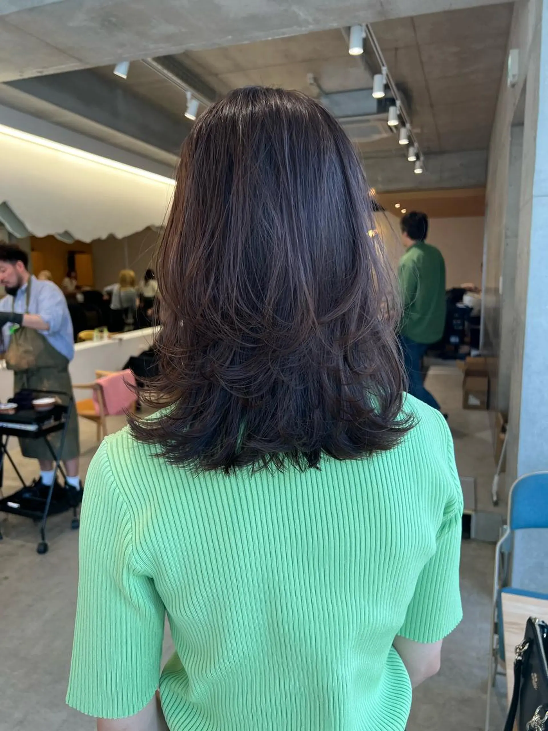 セミロング レイヤーカット カット 誰よりも丁寧なカット 🍀小林輝のヘアスタイル