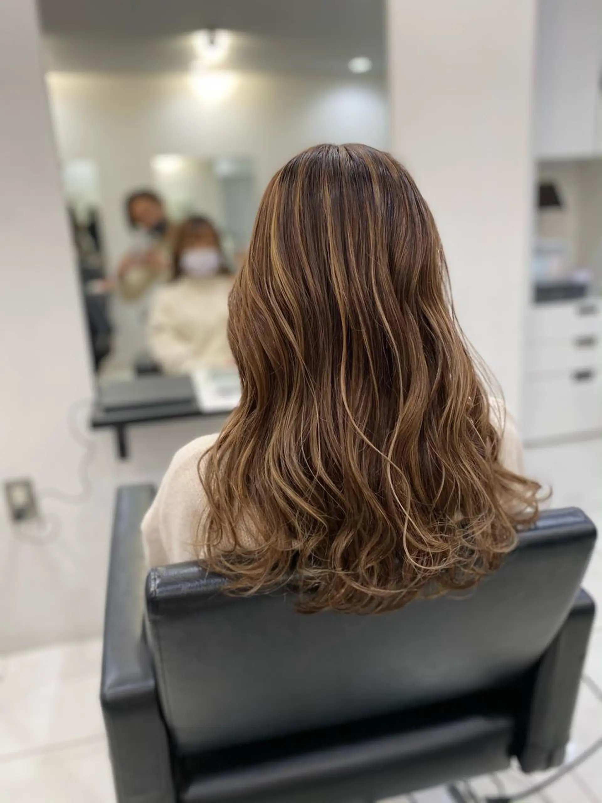 ロング カラー ハイライトカラー ハイライト opus 店長大和 レイヤー/赤み消しのヘアスタイル