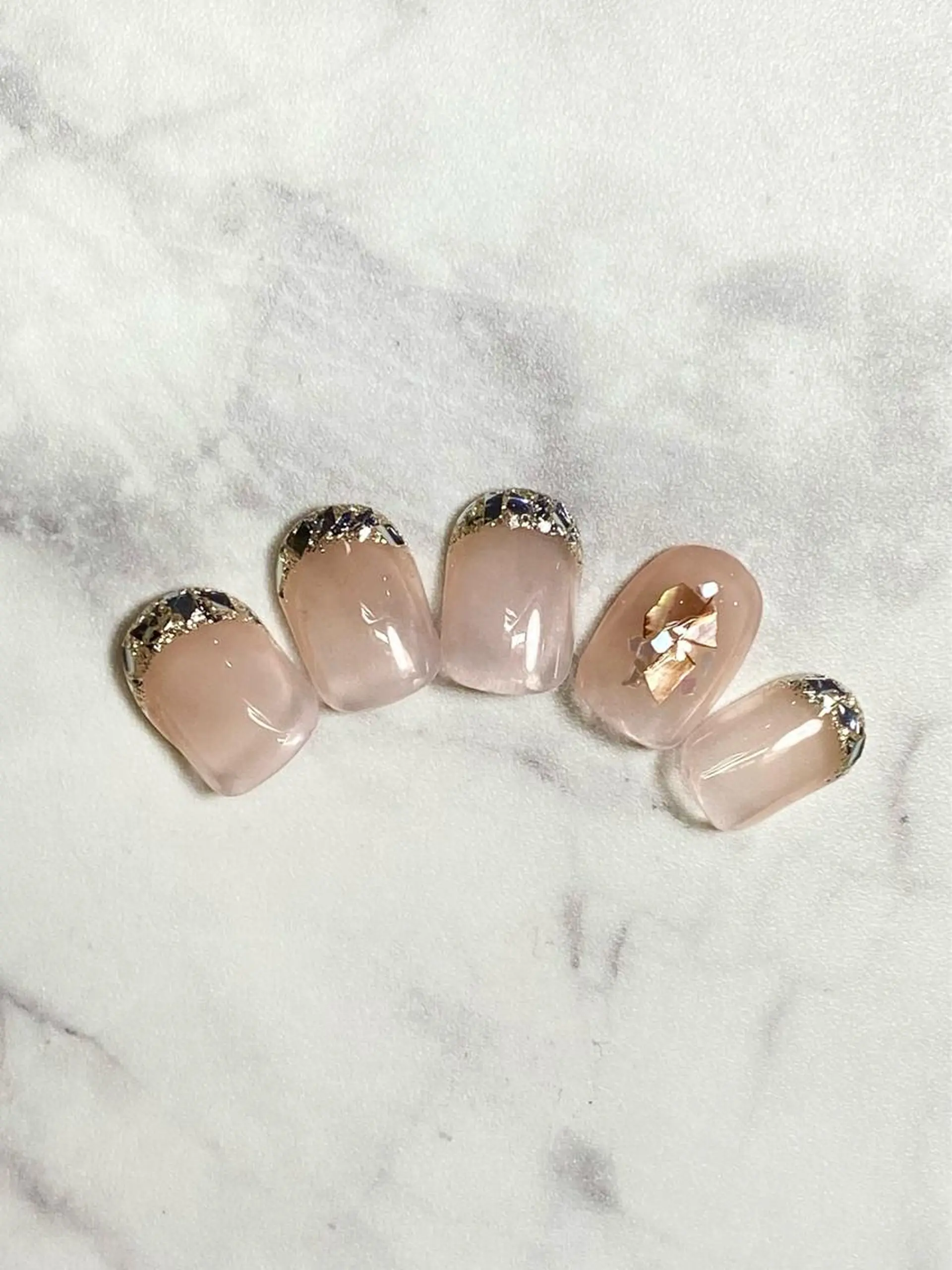 ネイル フレンチネイル ジェルネイル ガラスフレンチ 韓国ネイル パラジェル ハンドネイル Nail&eye Belire 新宿のネイルデザイン