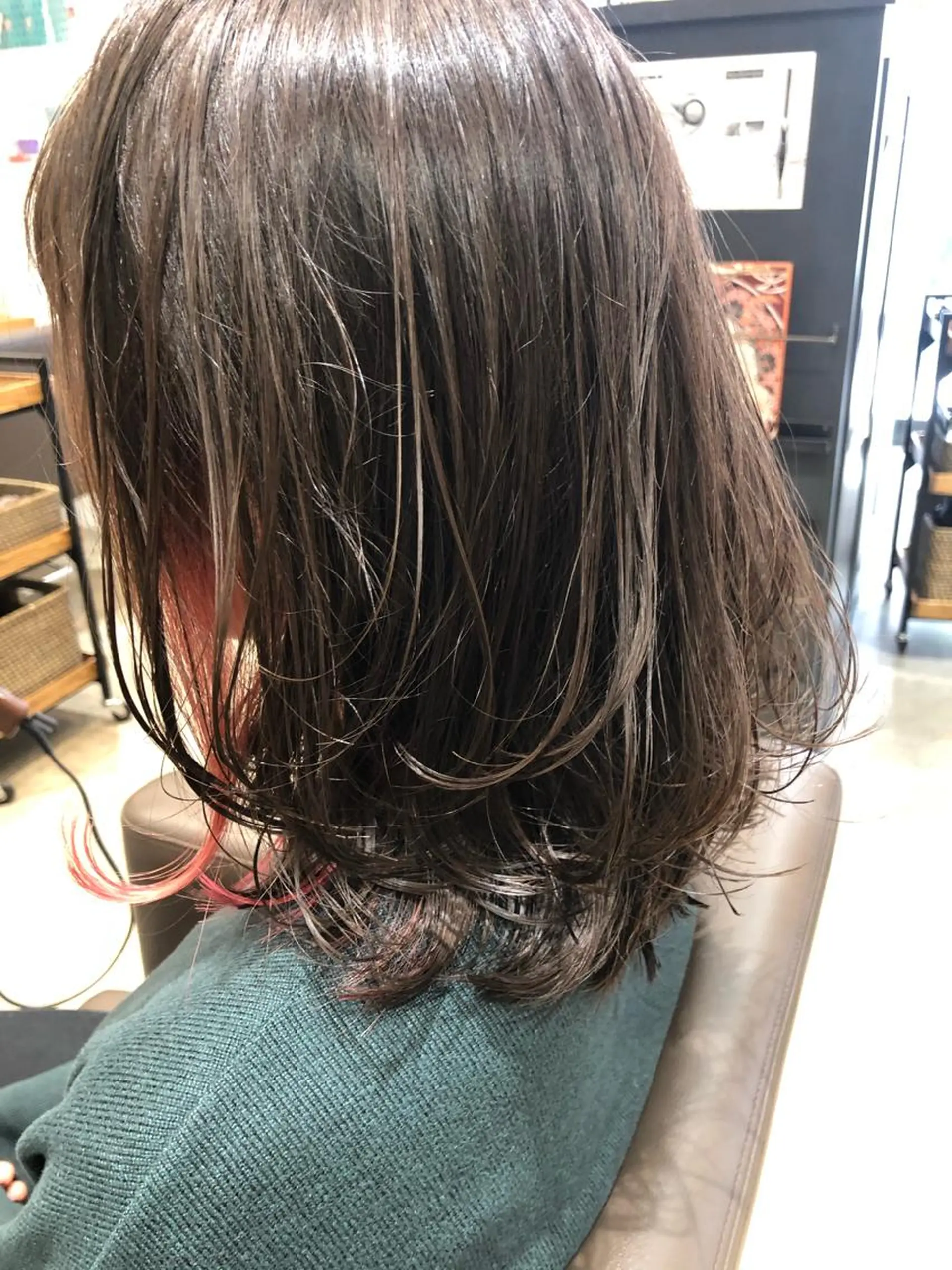 ミディアム 井上 舞のヘアスタイル