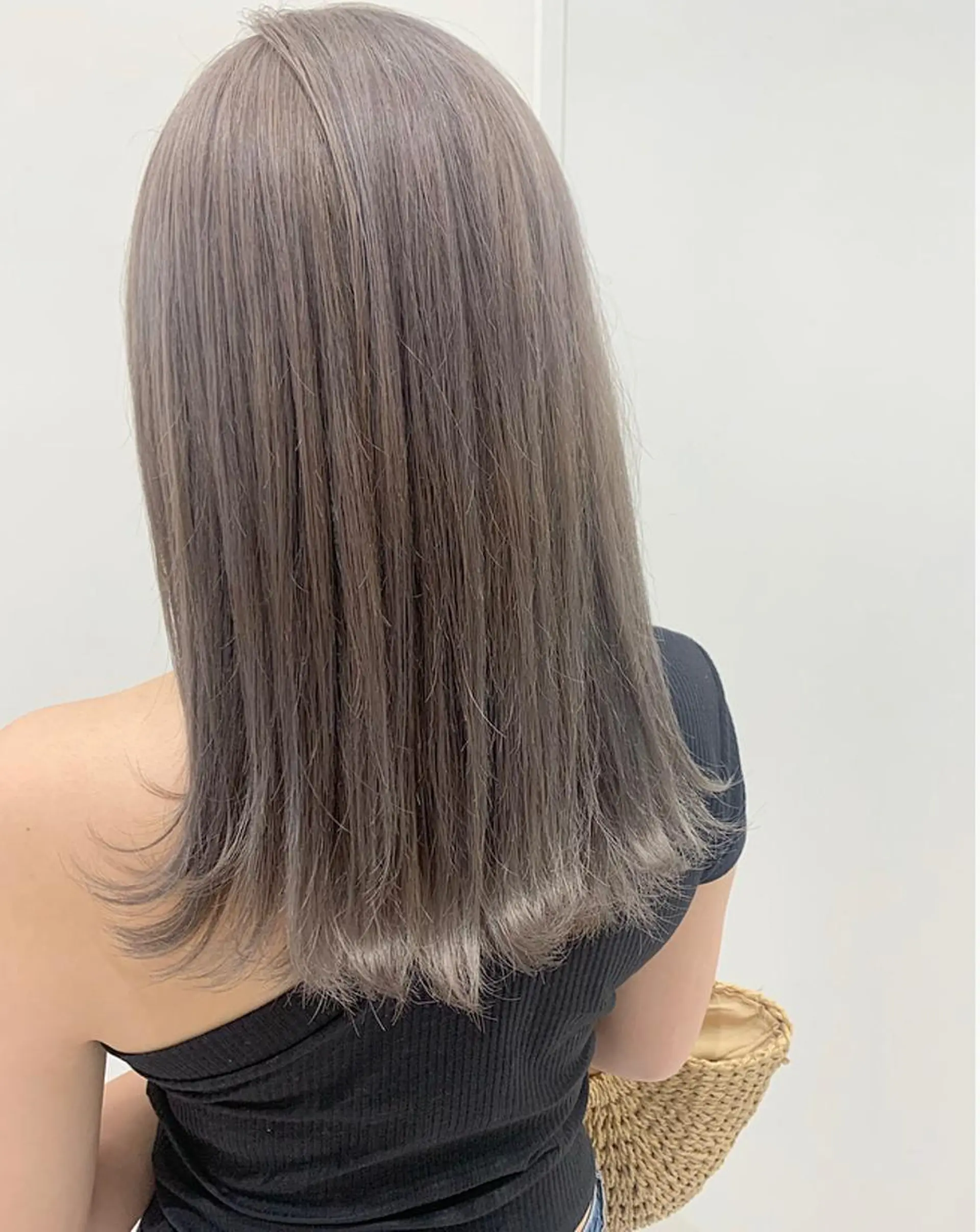 ミディアム カラー ベージュカラー ホワイトベージュ ヘアカラー トリートメント 透明感♡︎♡︎ 佐々木早苗のヘアスタイル