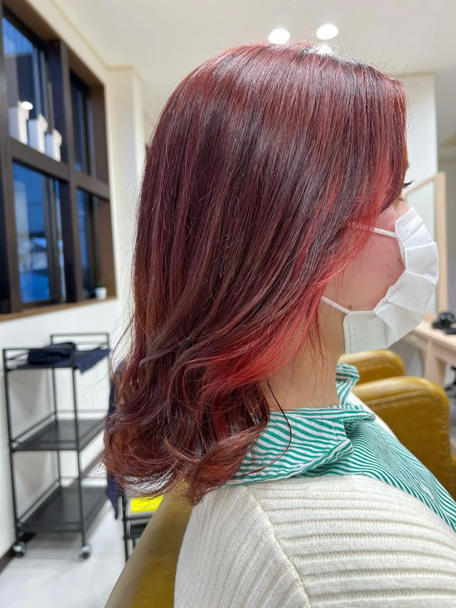 ミディアム カラー 松本 菜那のヘアスタイル