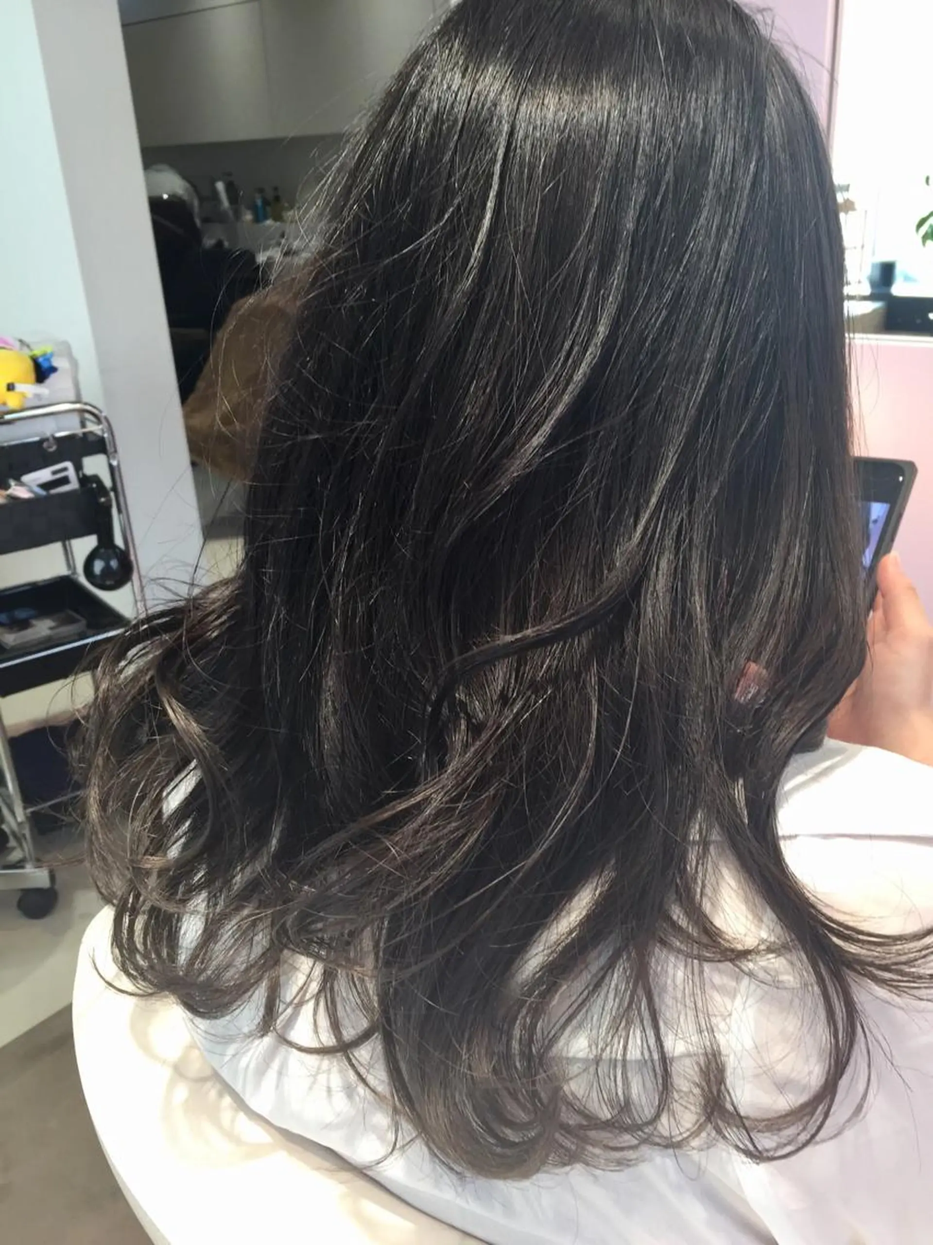 セミロング アッシュ ハイライト レイヤーカット カット ヘアカラー トリートメント 所渉/韓国レイヤー /ウルフカットのヘアスタイル