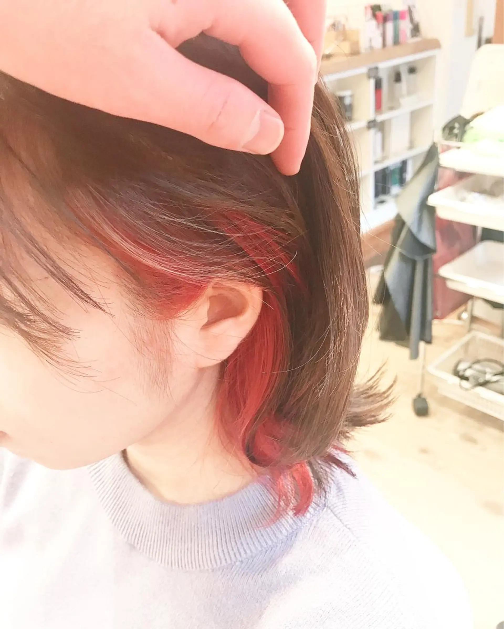 ミディアム カラー イルミナカラー インナーカラー ピンクカラー レッドカラー ヘアカラー アザマ　ヤスカツ _rosso 川口のヘアスタイル