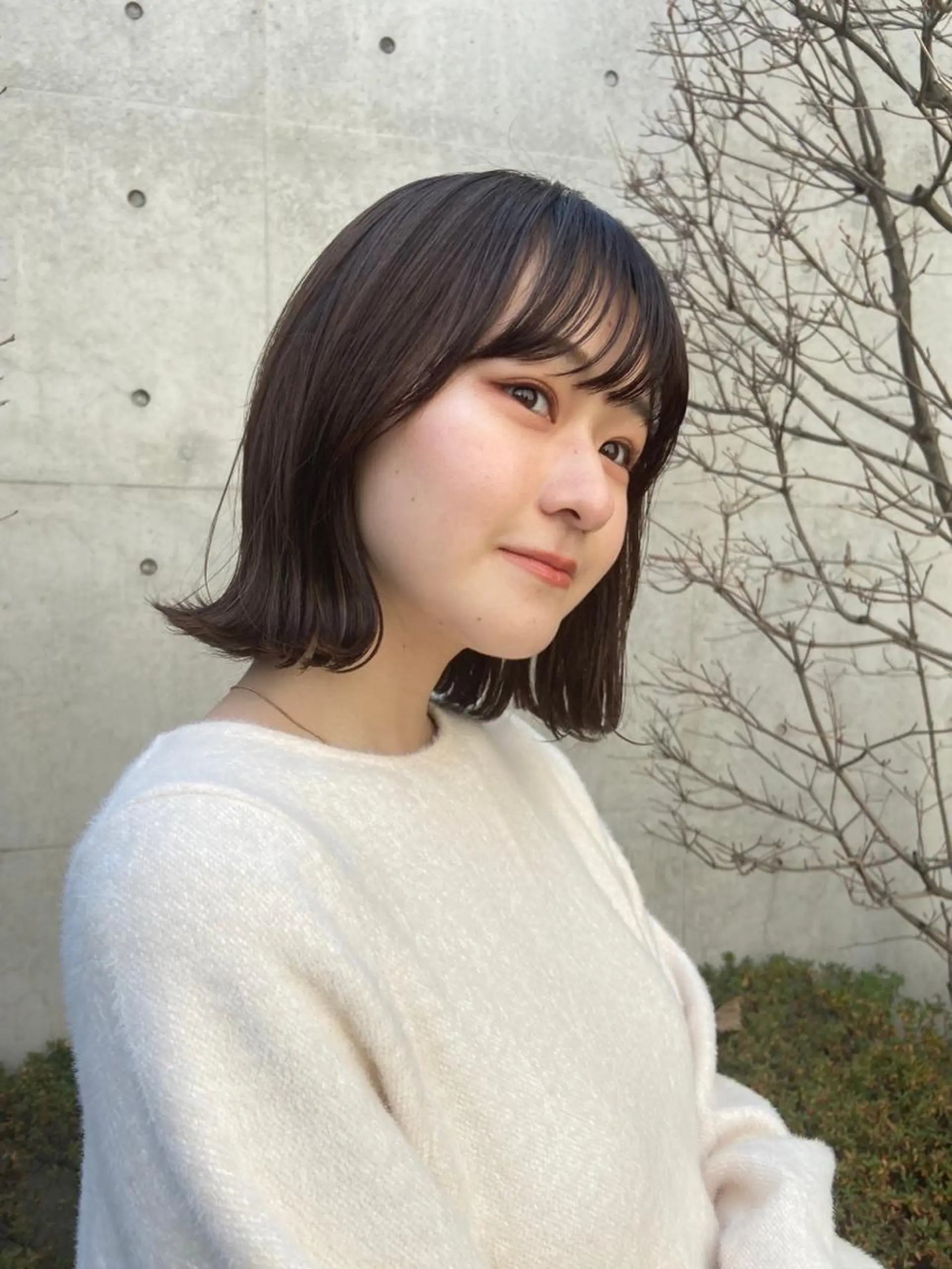 ミディアム カラー カット トリートメント ハイトーン/レイヤー ハッシュカット/牧原のヘアスタイル