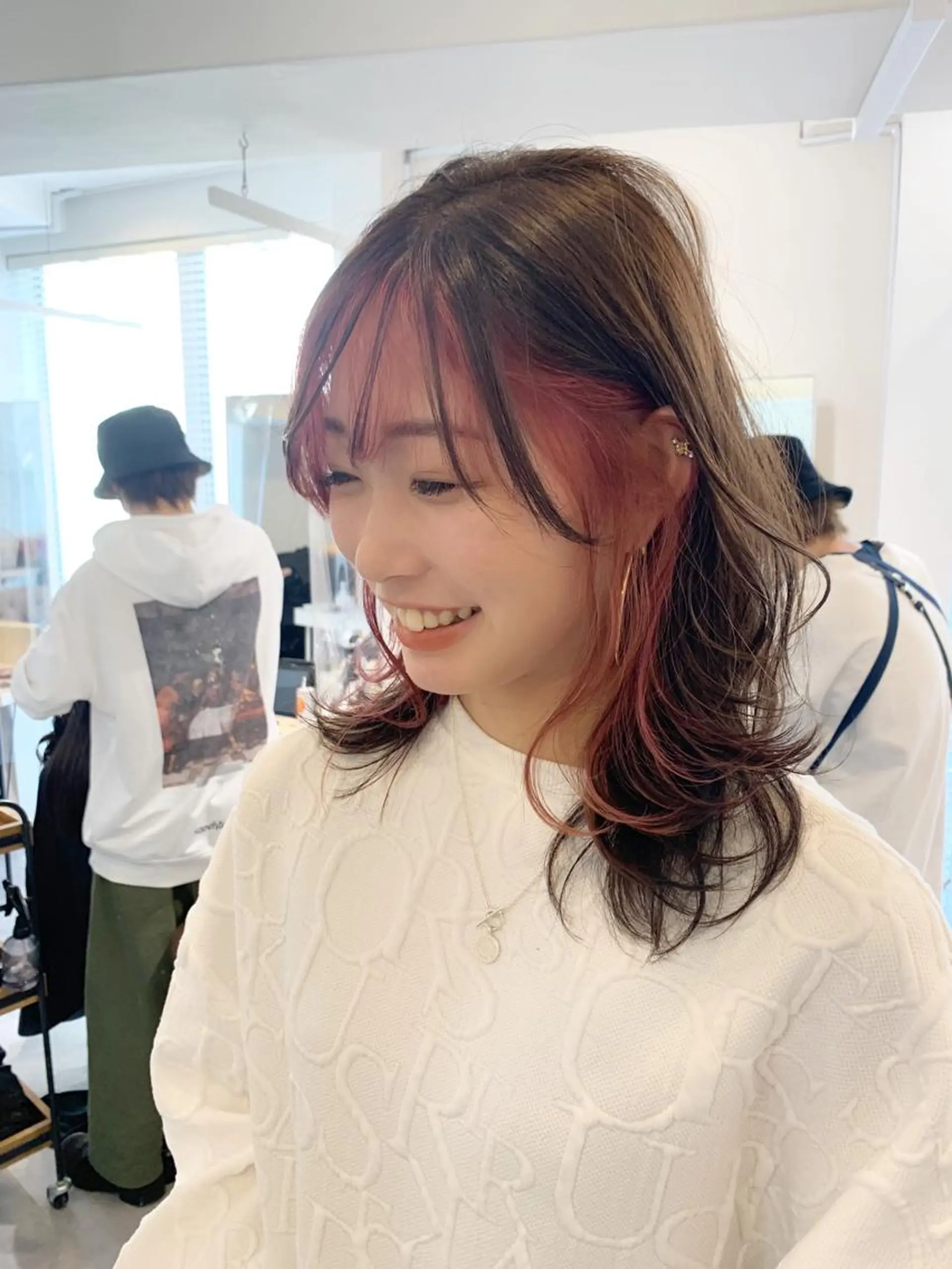 ミディアム ミストバング レイヤーカット レイヤー×縮毛矯正 深見 拓のヘアスタイル