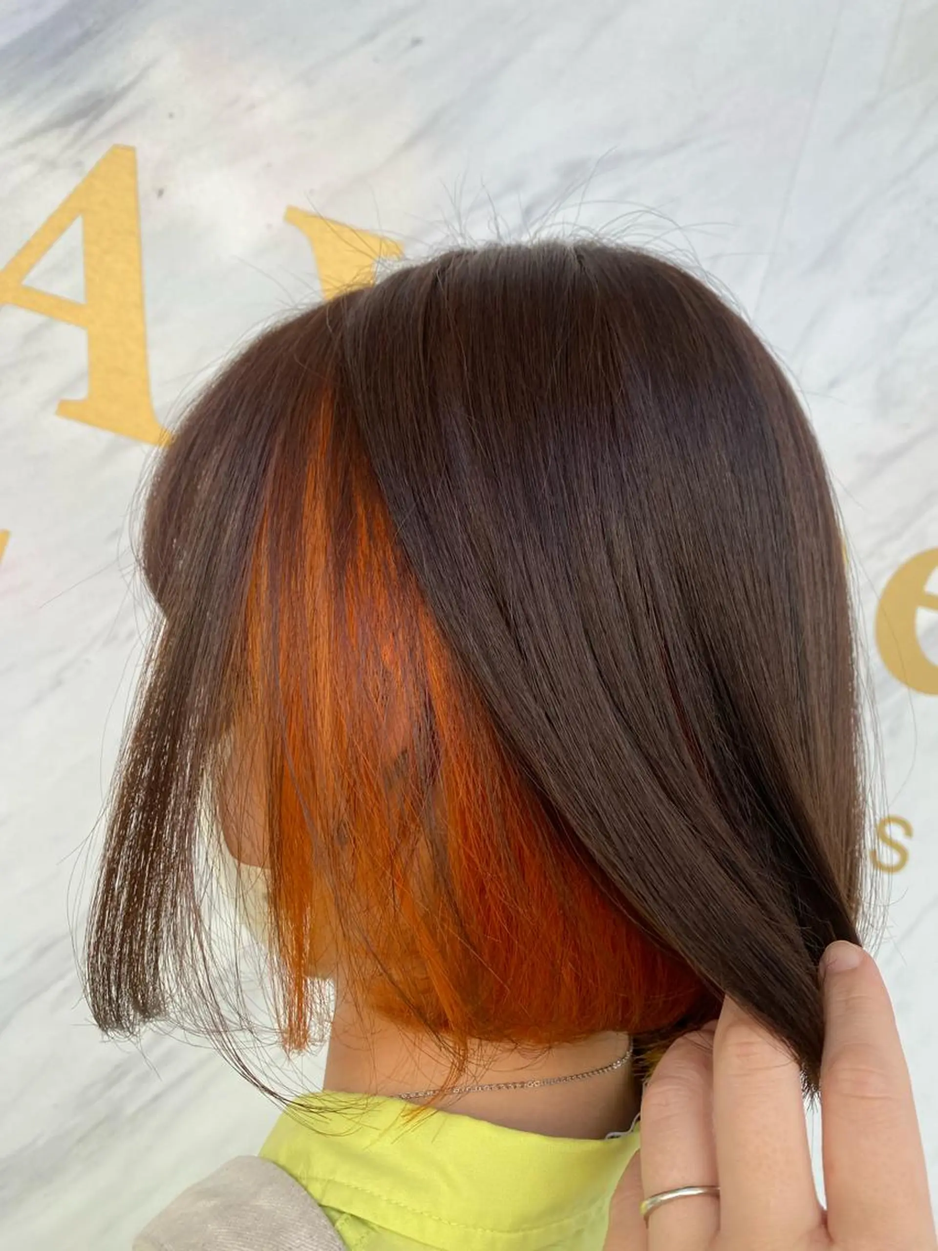 ショート ボブ カット 岡田 奈々のヘアスタイル