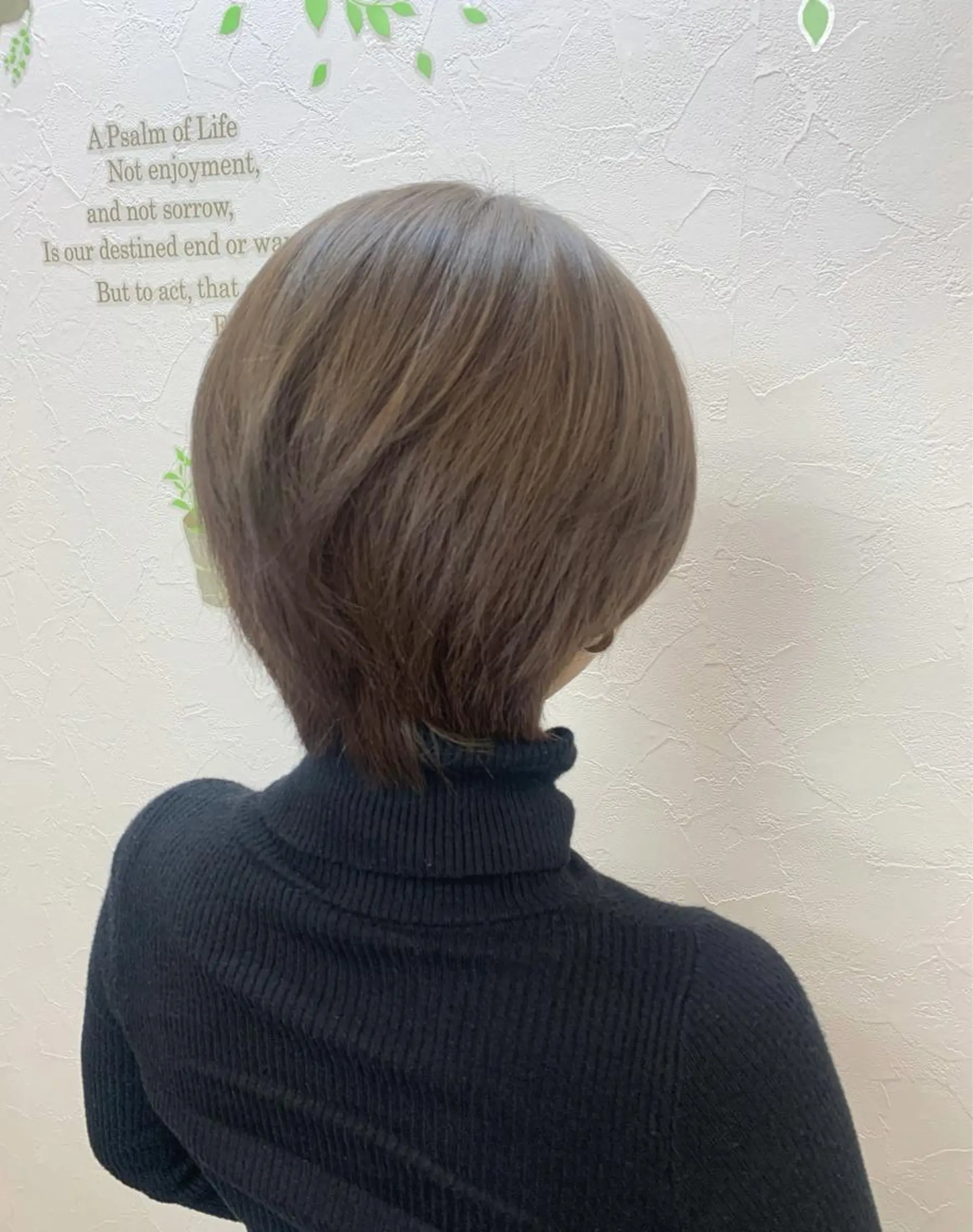 ショート カラー 菅沼 まみのヘアスタイル