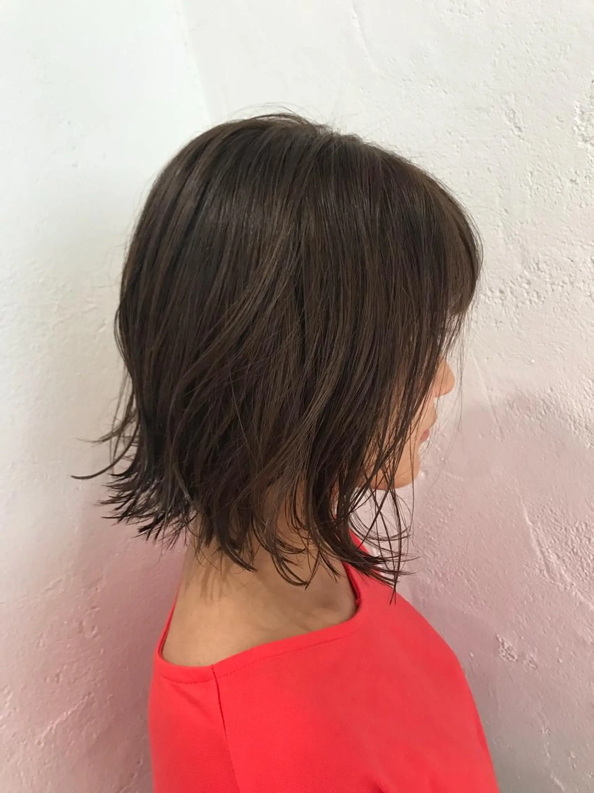 ミディアム カラー パーマ マツエク・マツパ アッシュ ベージュカラー 外ハネヘア 韓国ヘア🇰🇷/ レイヤーカット✂︎のヘアスタイル