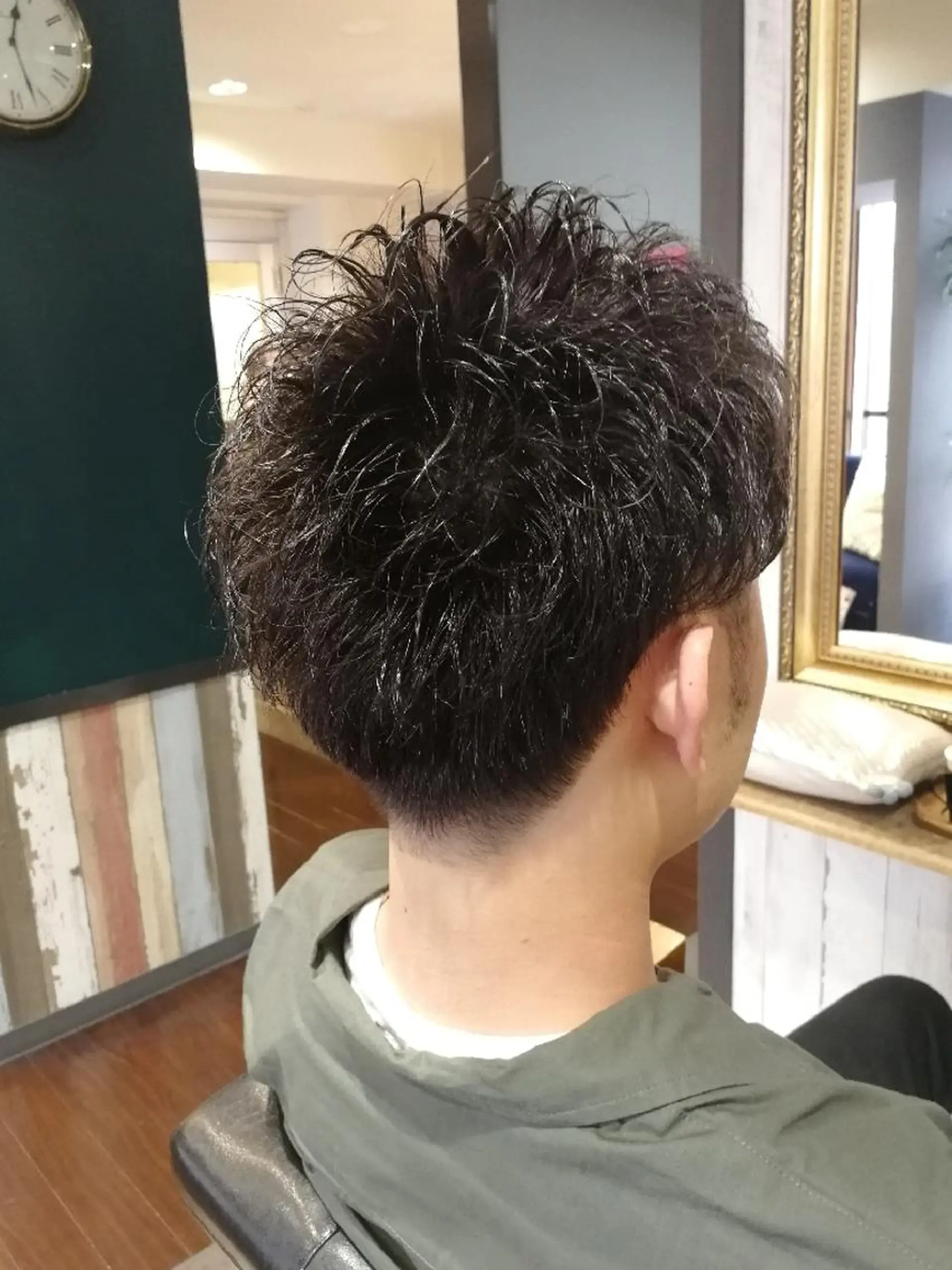 メンズ カット ヘアカラー パーマ 山田 義人のヘアスタイル