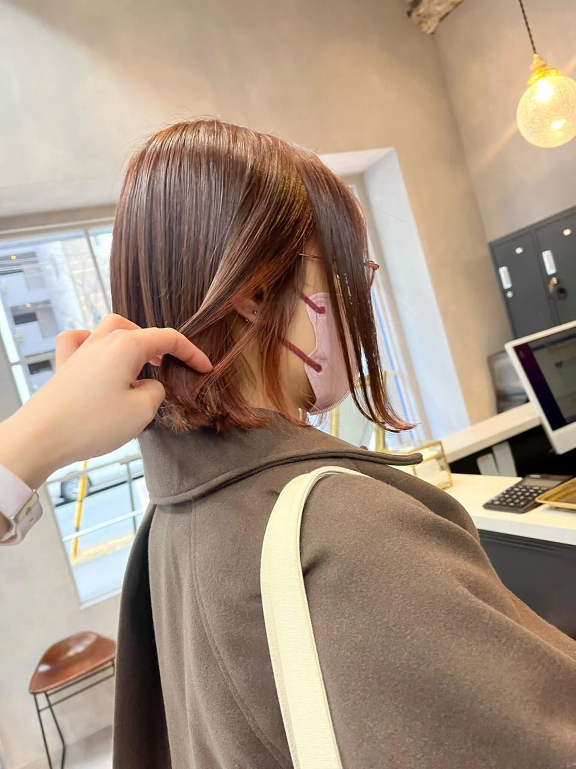 ミディアム カラー オレンジ カット ヘアカラー tomoka 推しカラーのヘアスタイル