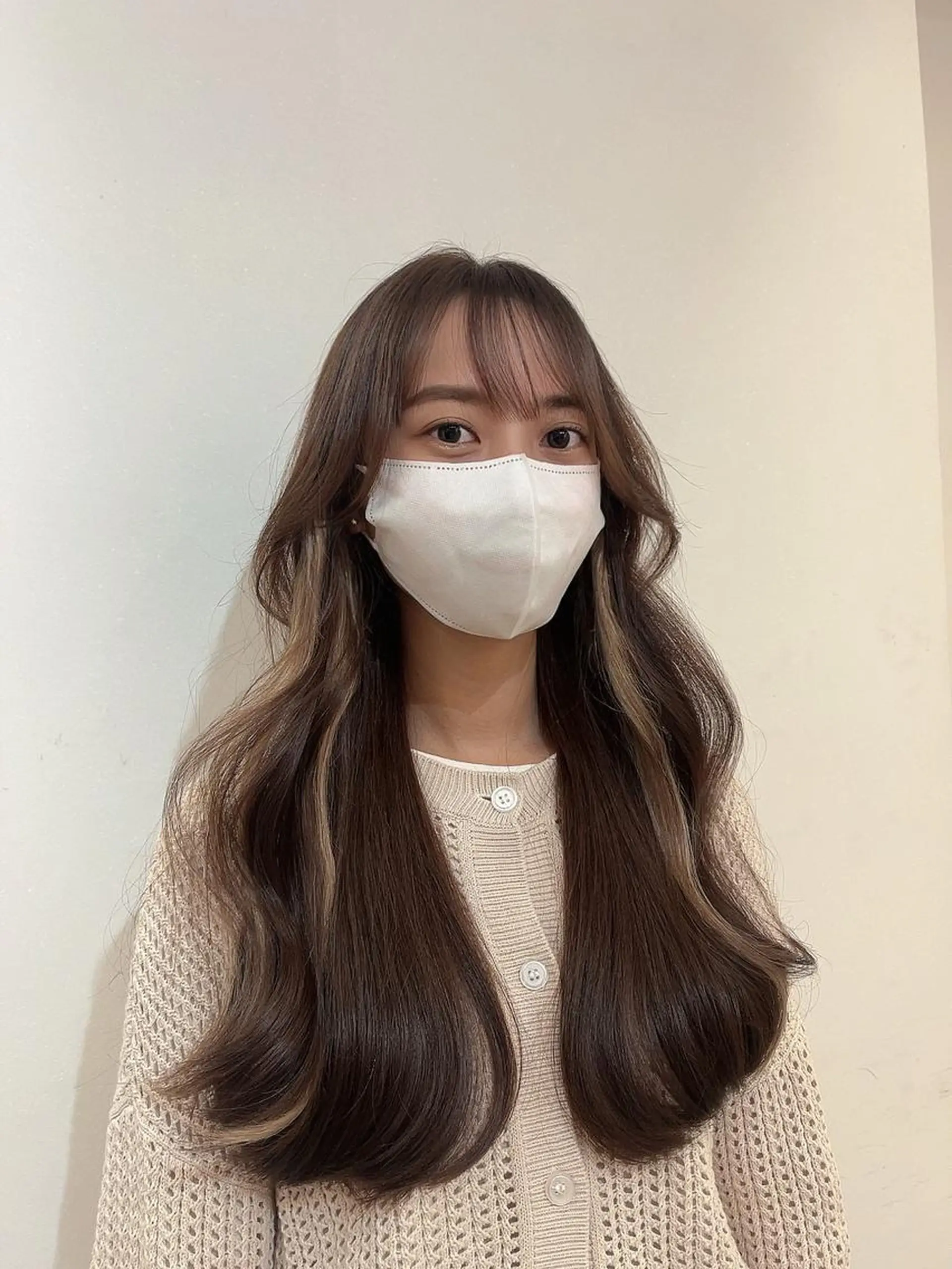 ロング ヨシンモリ 韓国ヘア レイヤーカットのヘアスタイル