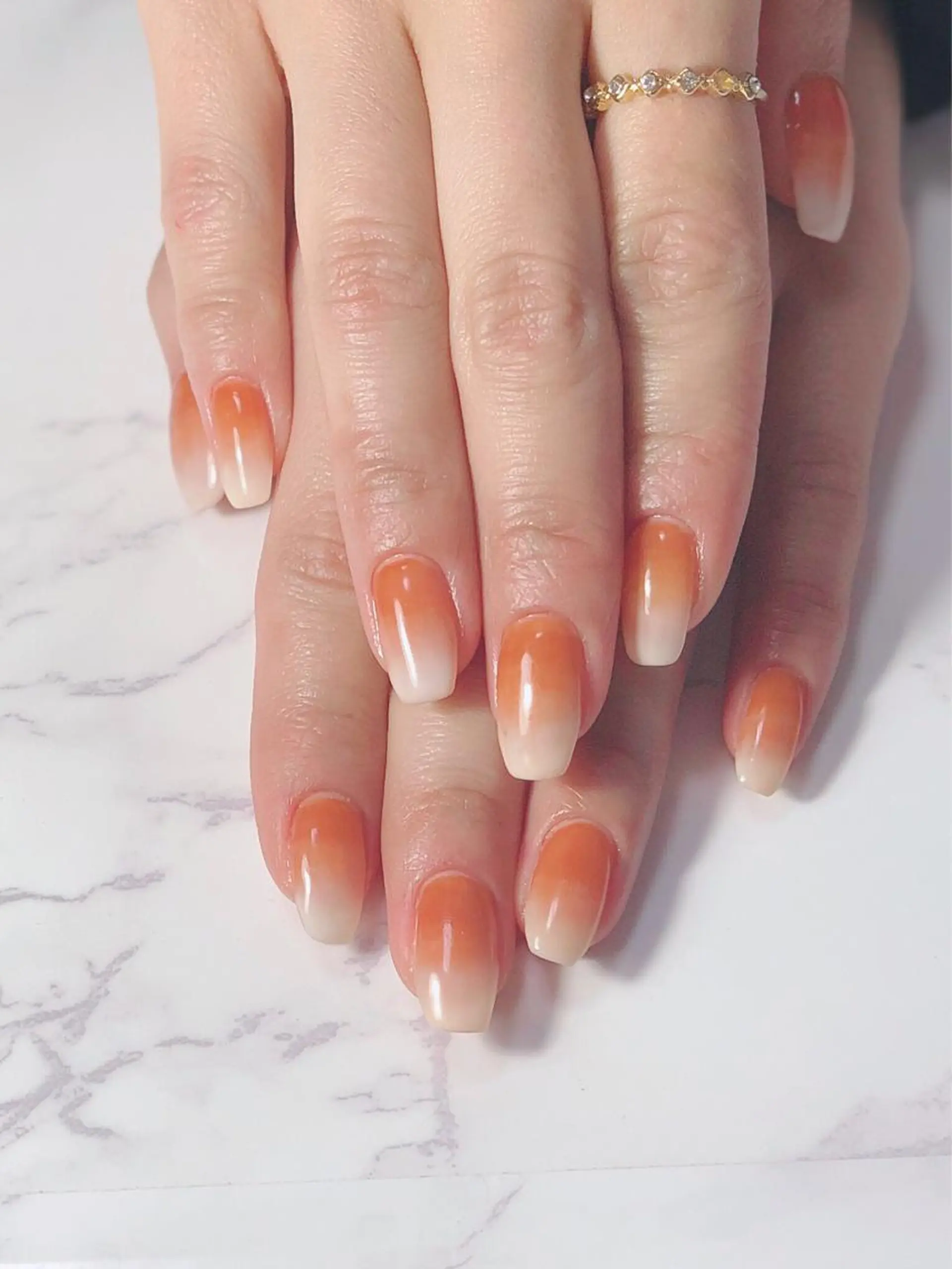 ネイル 長さ出し ジェルネイル グラデーション ラメ(グリッター) オフィスネイル 辻野 和枝のネイルデザイン