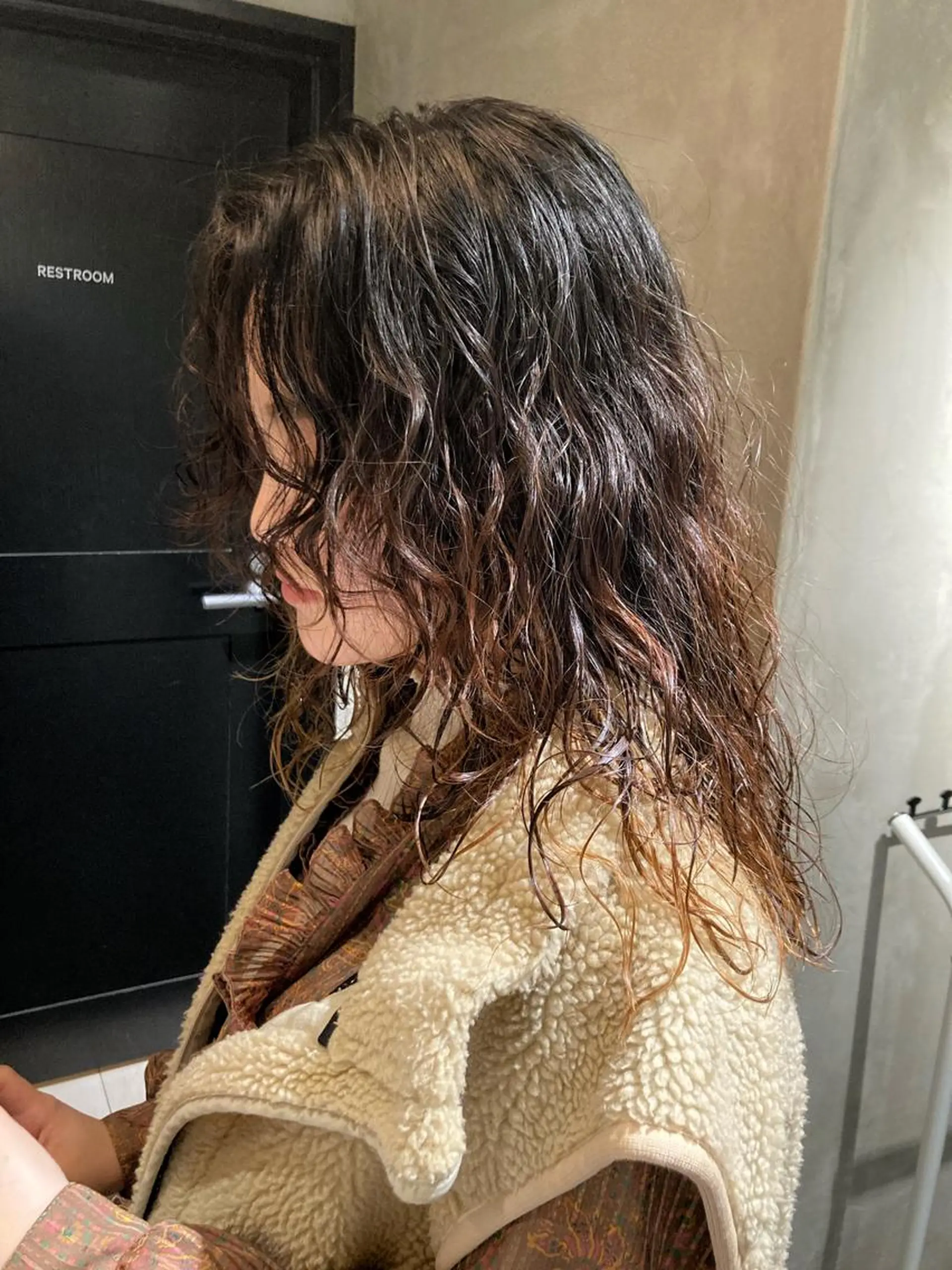 セミロング パーマ 🛑柔らか透明感 カラー🛑大谷のヘアスタイル