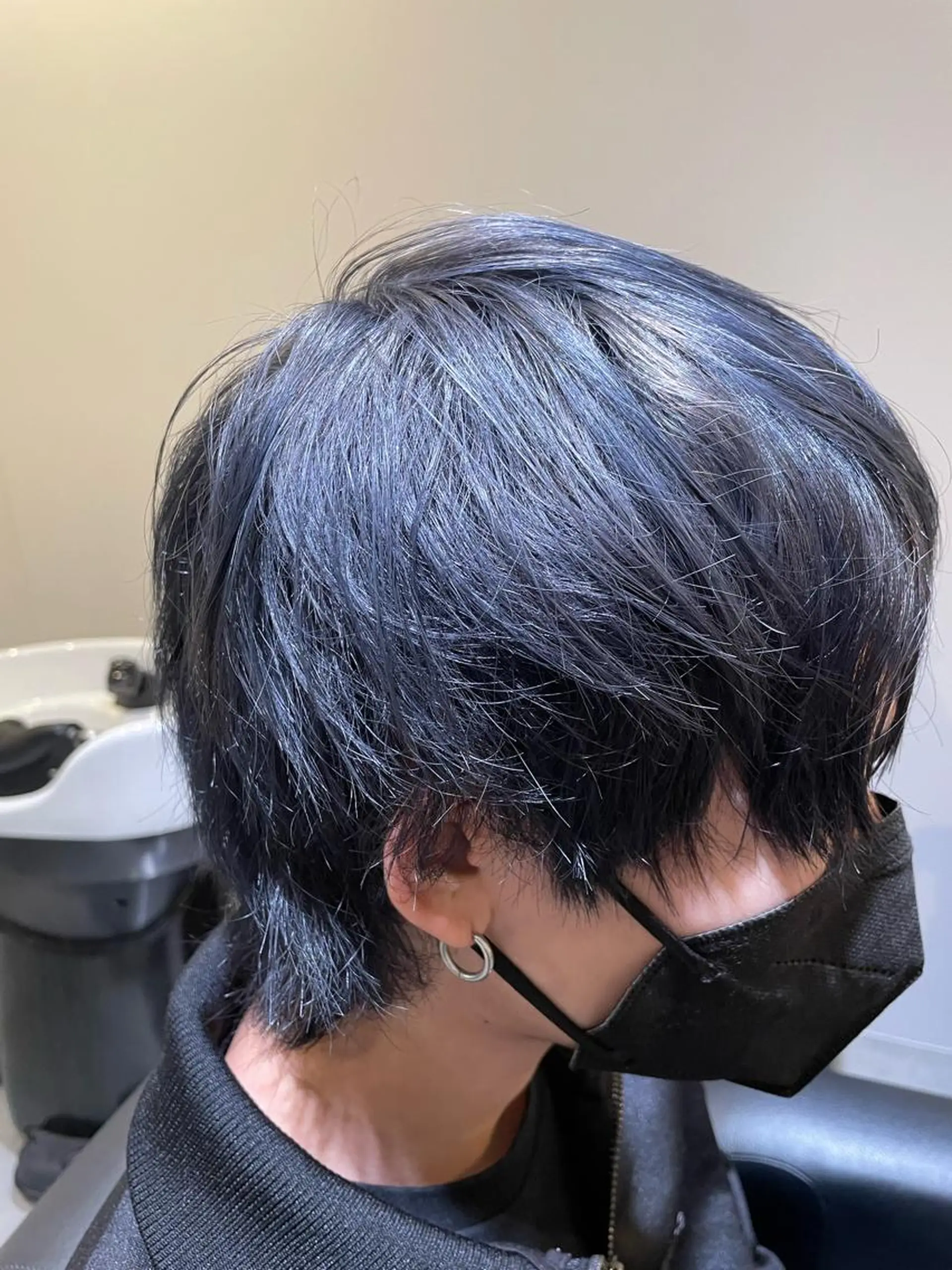 カラー 黒髪 ブルーカラー ブルーブラック QUONHEAL(クオンヒール)所属・重名 陸のヘアスタイル