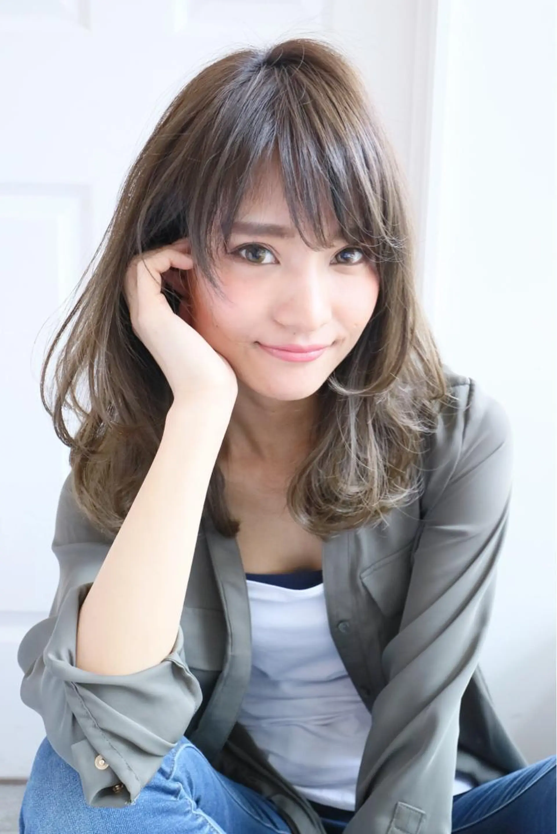 セミロング カラー パーマ ヘアアレンジ セミロングパーマ ベージュカラー 似合わせカット ひがし　まさし JYUNESU副代表のヘアスタイル