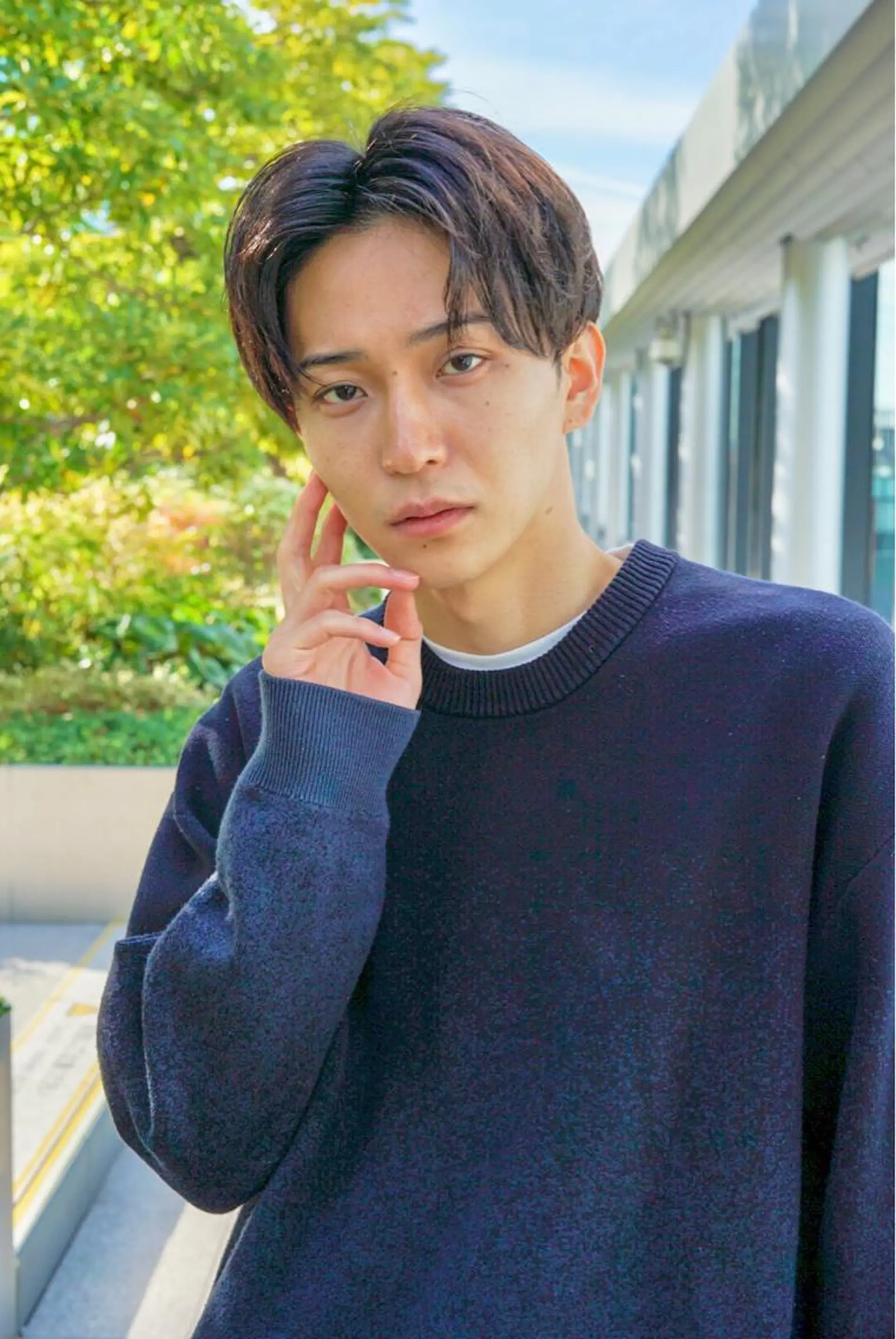 ショート メンズ センターパート カット 縮毛矯正 トリートメント メンズカット曲がる 縮毛矯正佐々木タクマのヘアスタイル