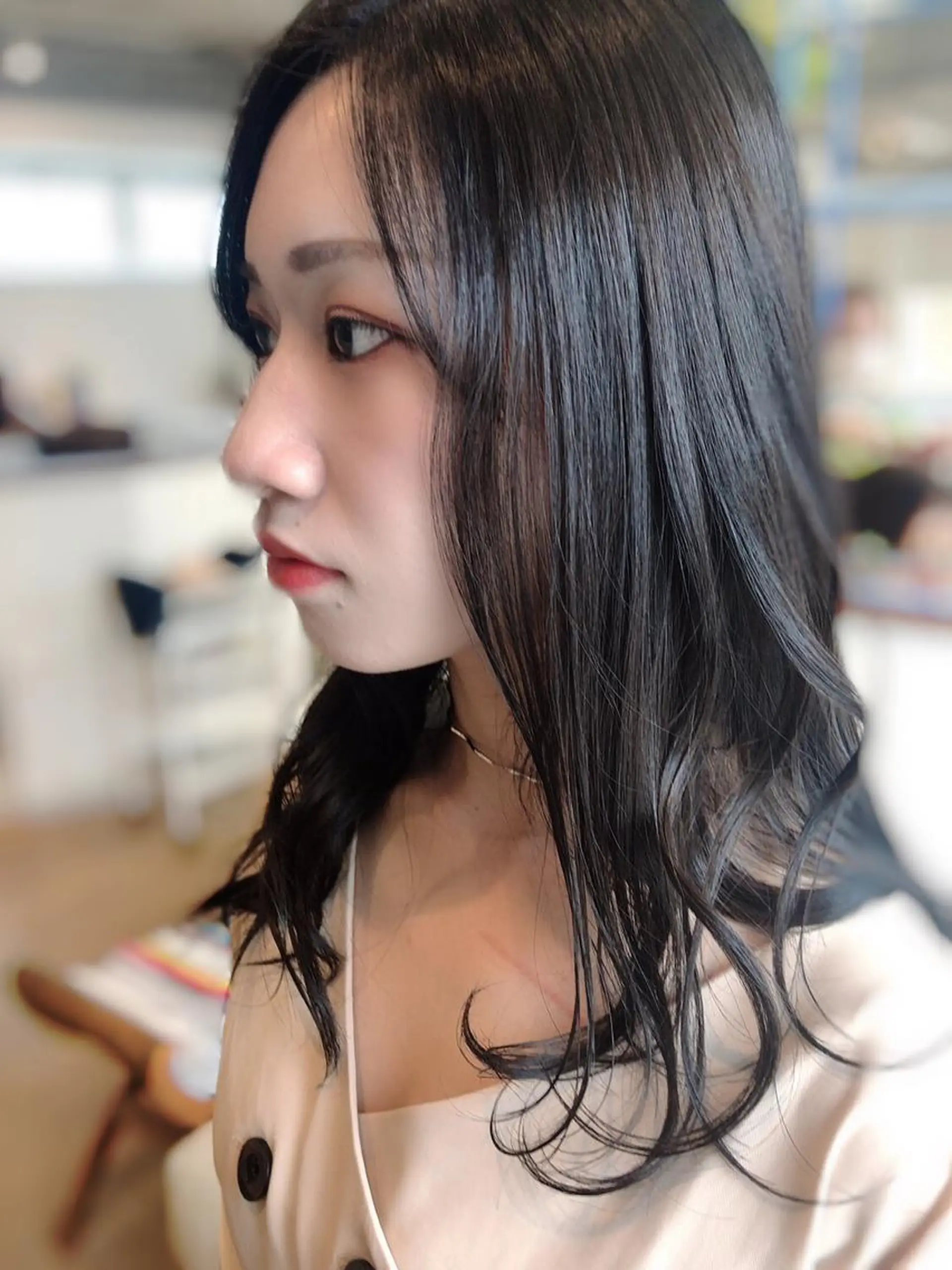 ミディアム カラー Ate by little所属・青木 梢のヘアスタイル