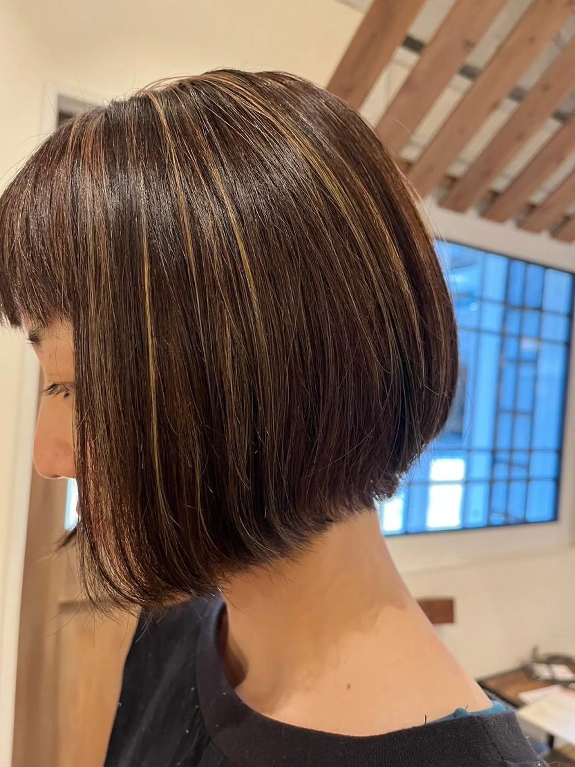 ミディアム カット chill out 南塚口本店のヘアスタイル