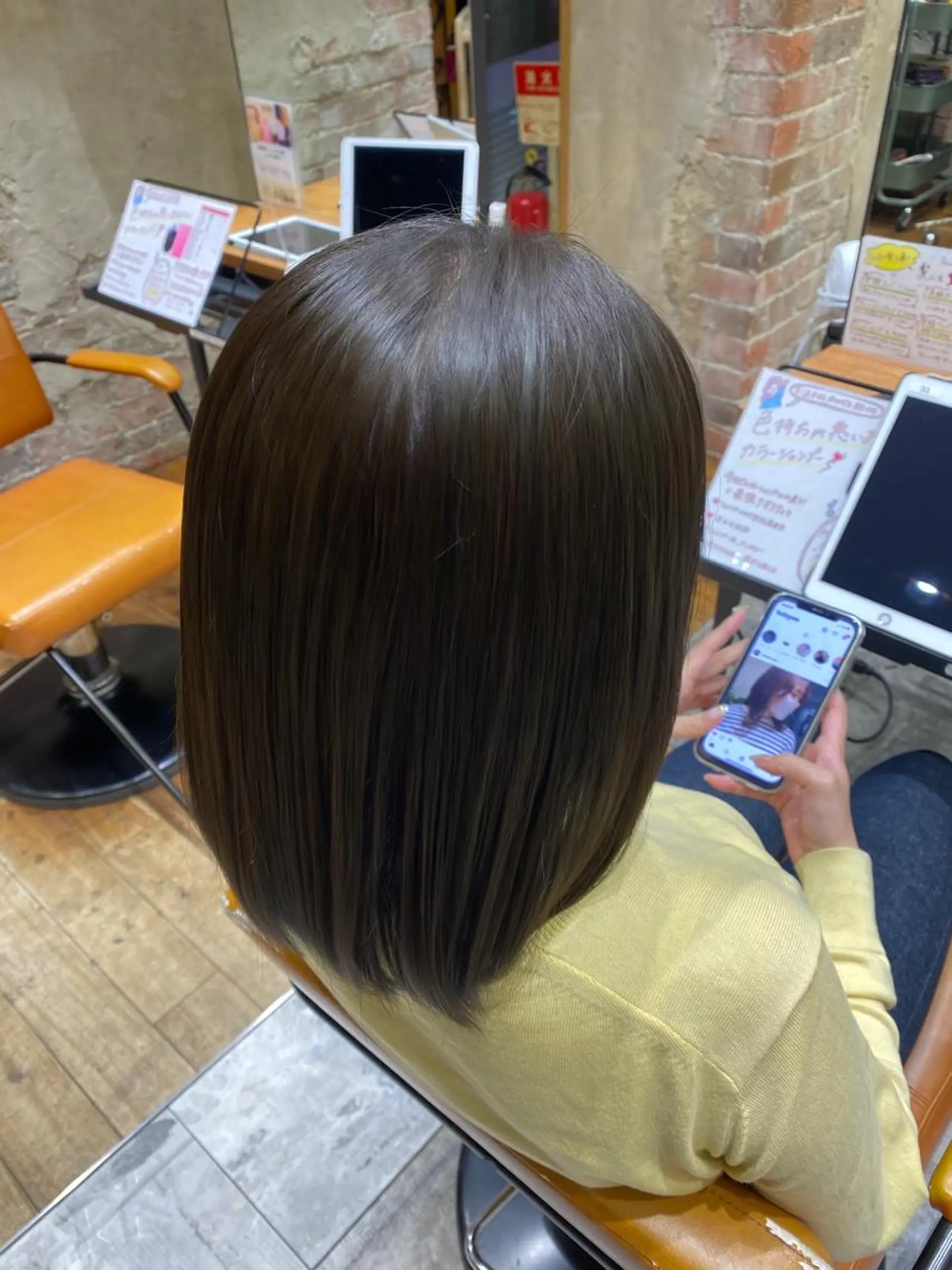 カラー 新宿/レイヤー 顔周りカット溝手優太のヘアスタイル