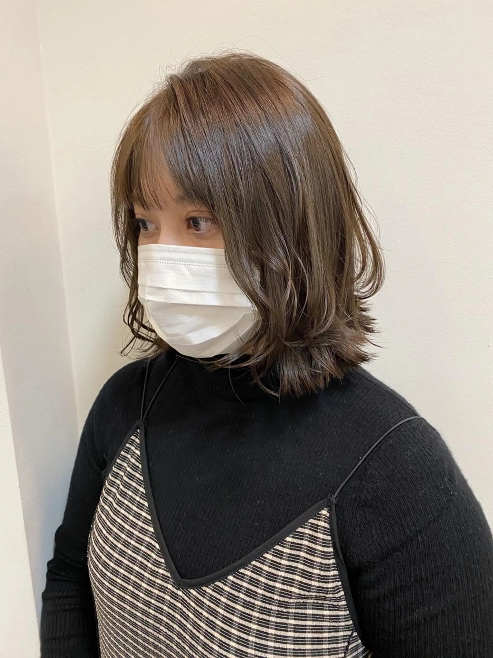 ミディアム カラー 切りっぱなしボブ ボブレイヤー ベージュカラー グレージュ カーキグレージュ カット ヘアカラー トリートメント saki🌼ボブ× 透明感カラー🌼のヘアスタイル