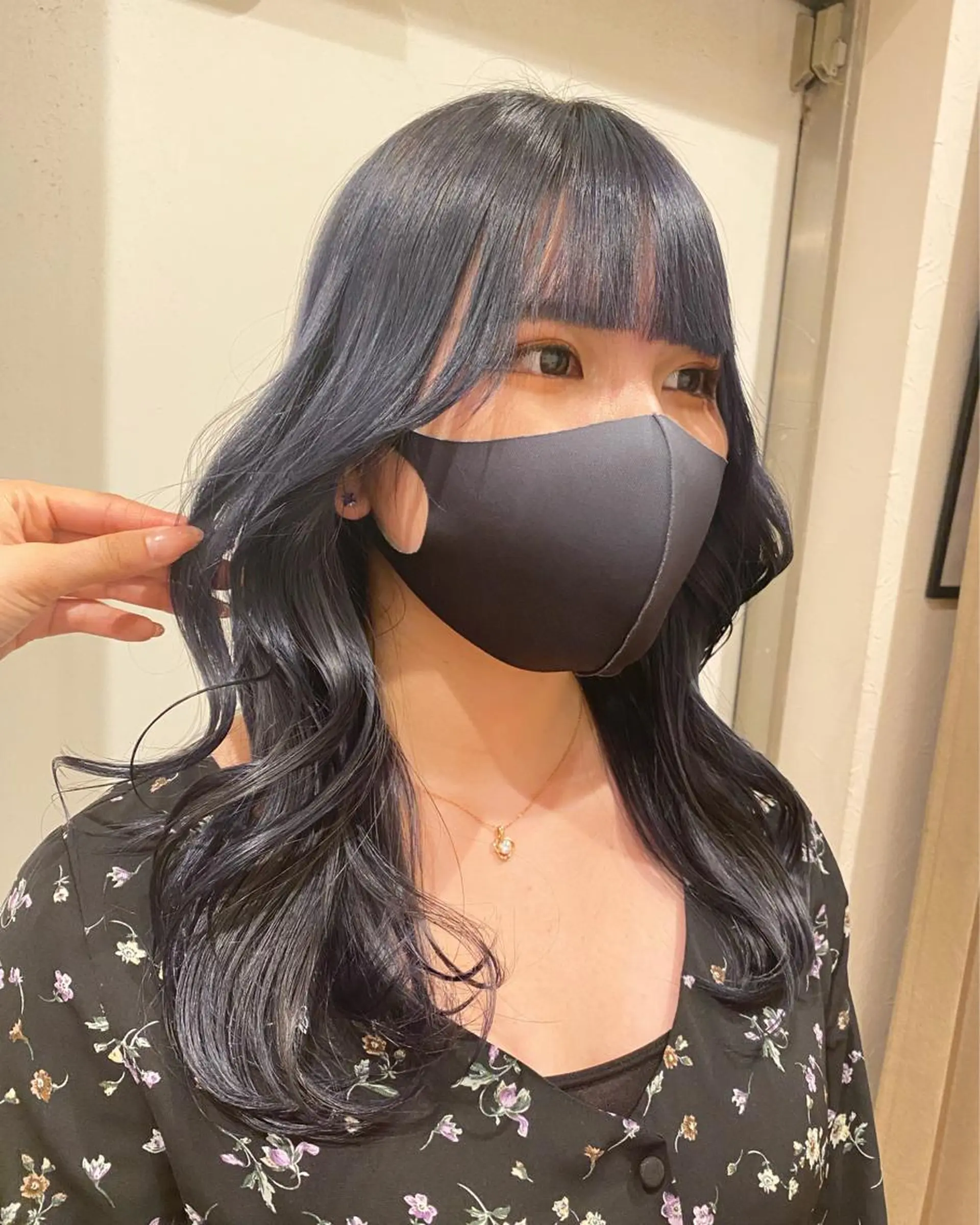 セミロング カラー 韓国ヘア顔周りカット 艶髪ベージュtamaのヘアスタイル