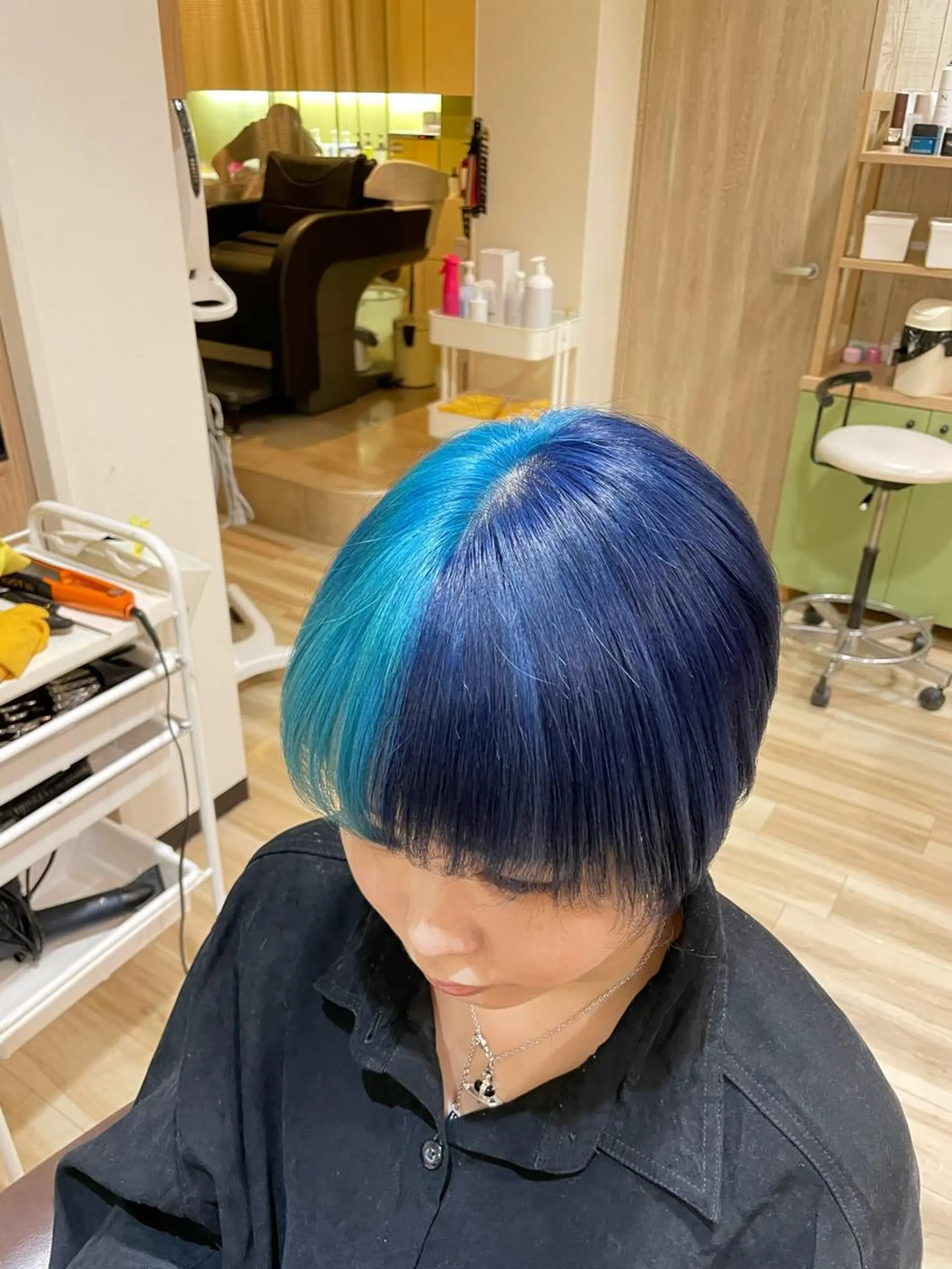 ショート カラー 🌈派手髪ハイトーン 🌈鈴木亮太🌈のヘアスタイル