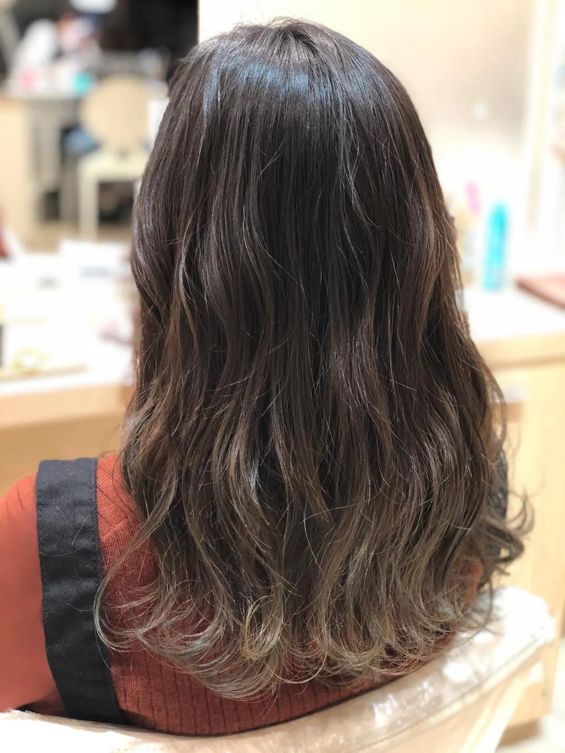 セミロング ヘアカラー トリートメント 🤍美髪改善職人🤍 高橋　臣介 店長のヘアスタイル