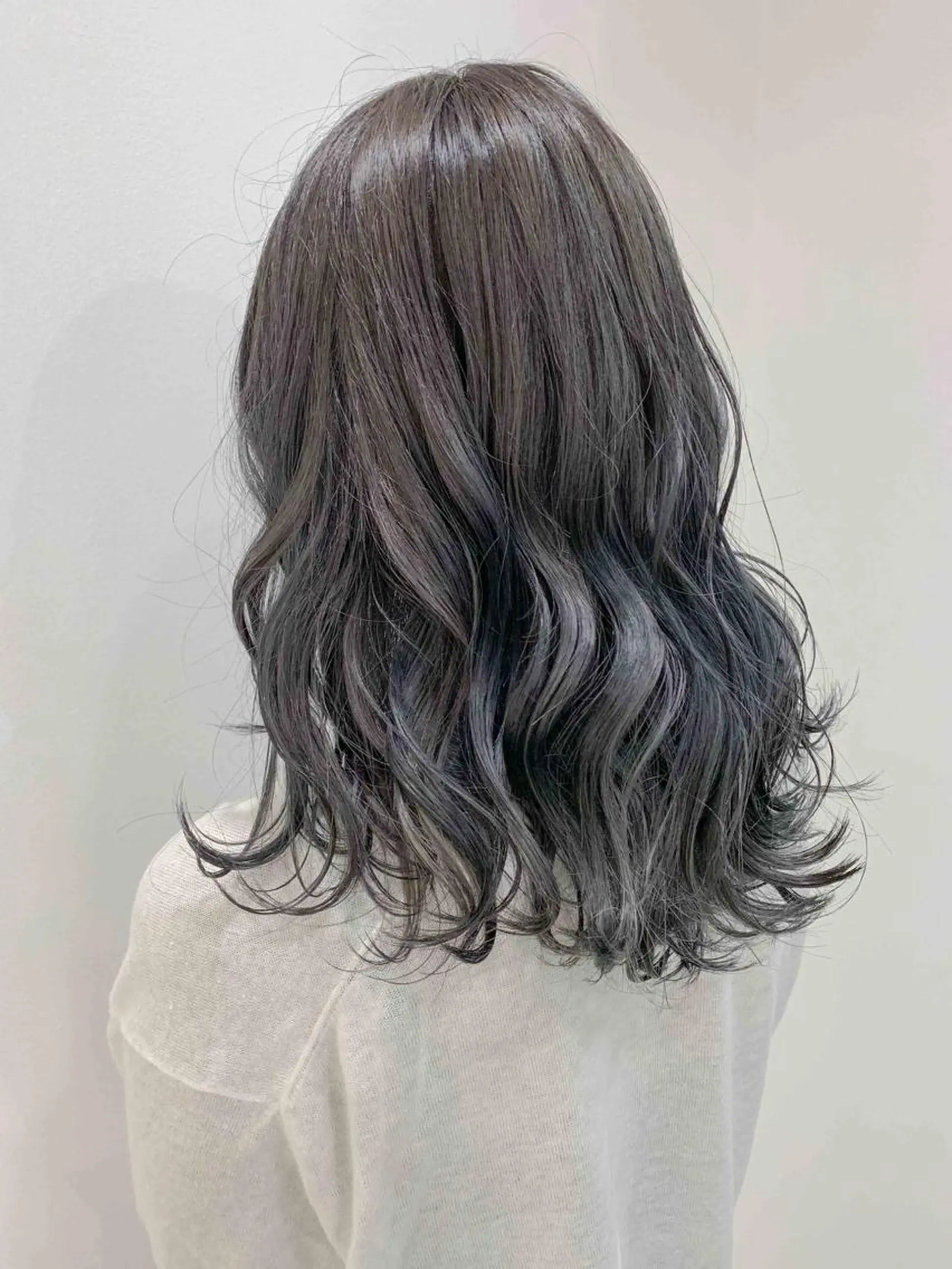 セミロング 縮毛矯正/髪質改善 /韓国風　山川春輝のヘアスタイル