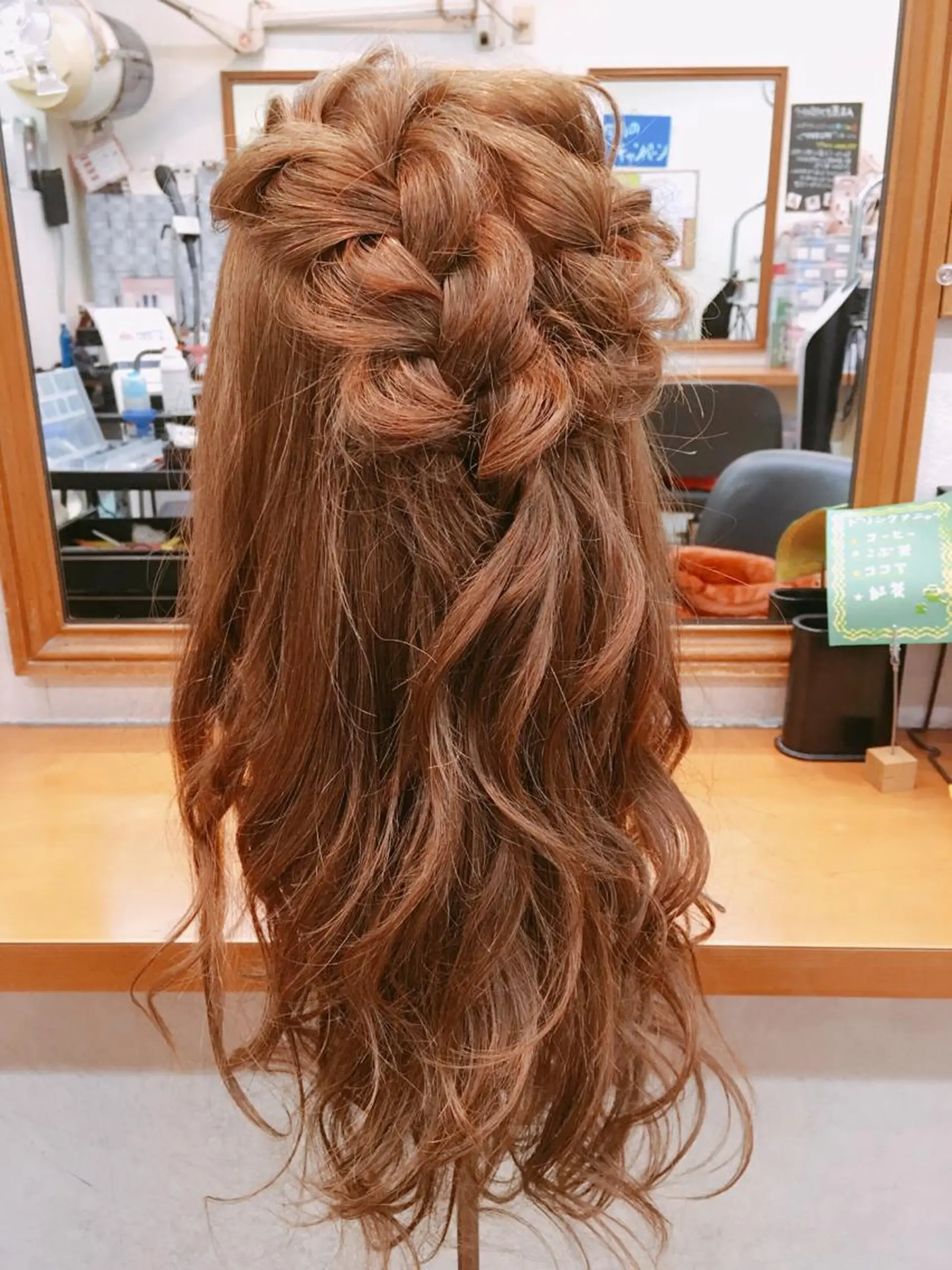 ヘアアレンジ ハーフアップ YAP！HAIR所属・YAP！HAIR トコツメアヤノのヘアスタイル
