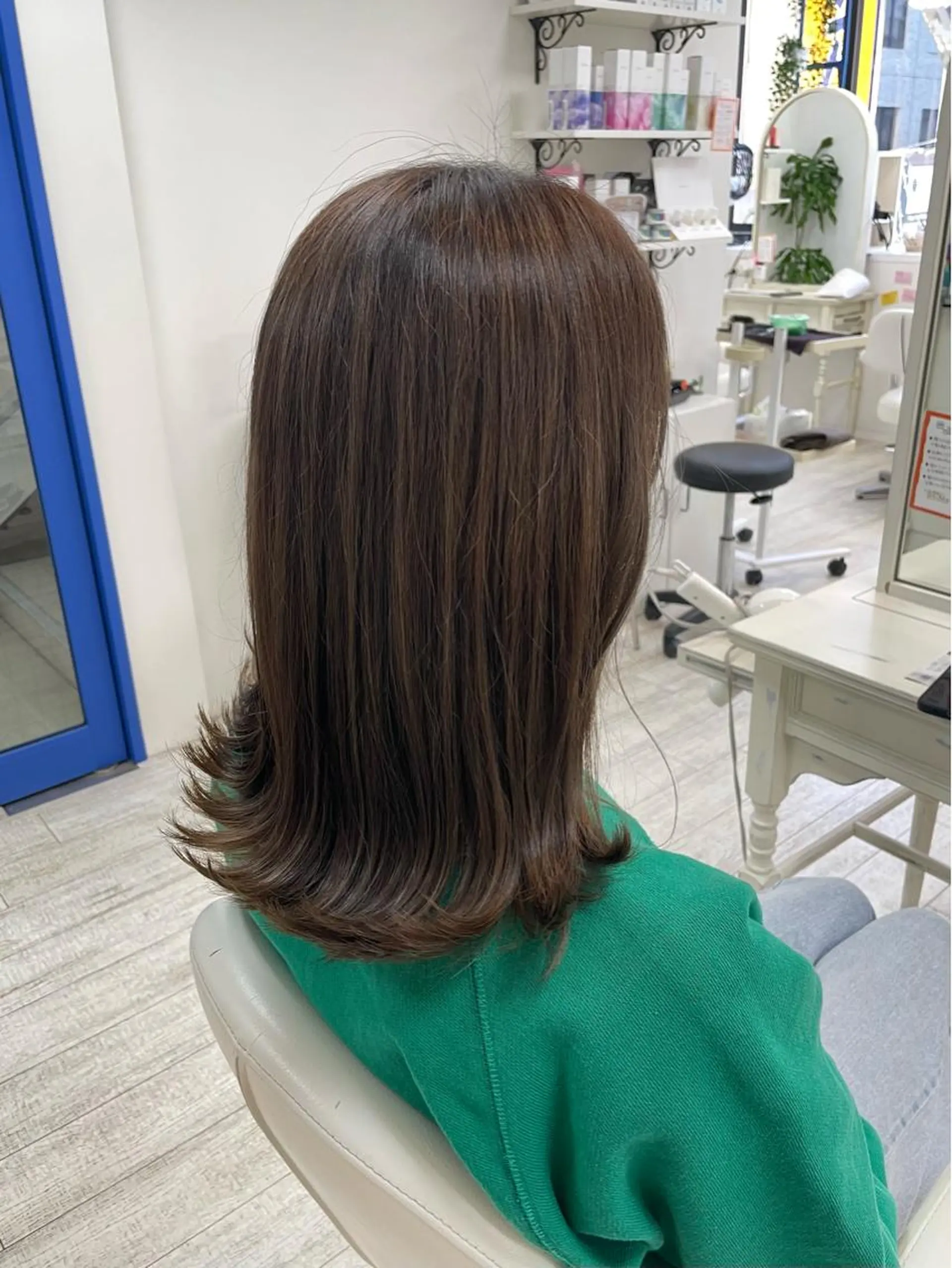 ロング カット ヘアカラー 新籾 尚哉のヘアスタイル