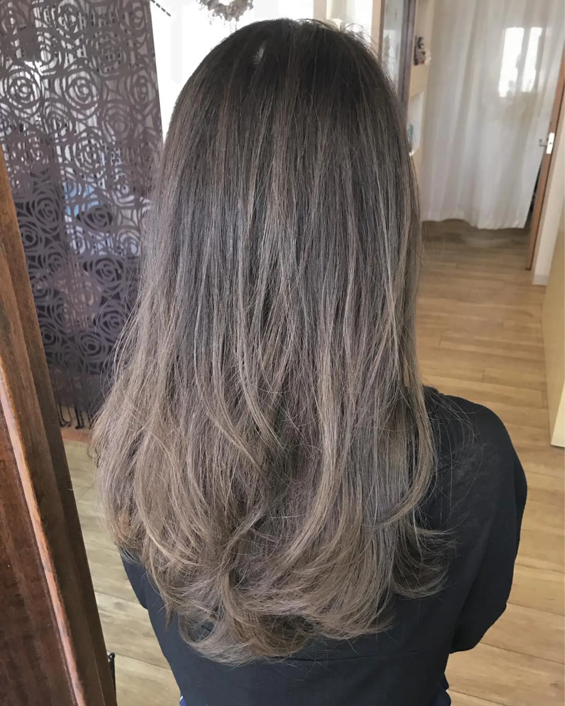 セミロング カラー グラデーションカラー カット ヘアカラー トリートメント grand juteのヘアスタイル