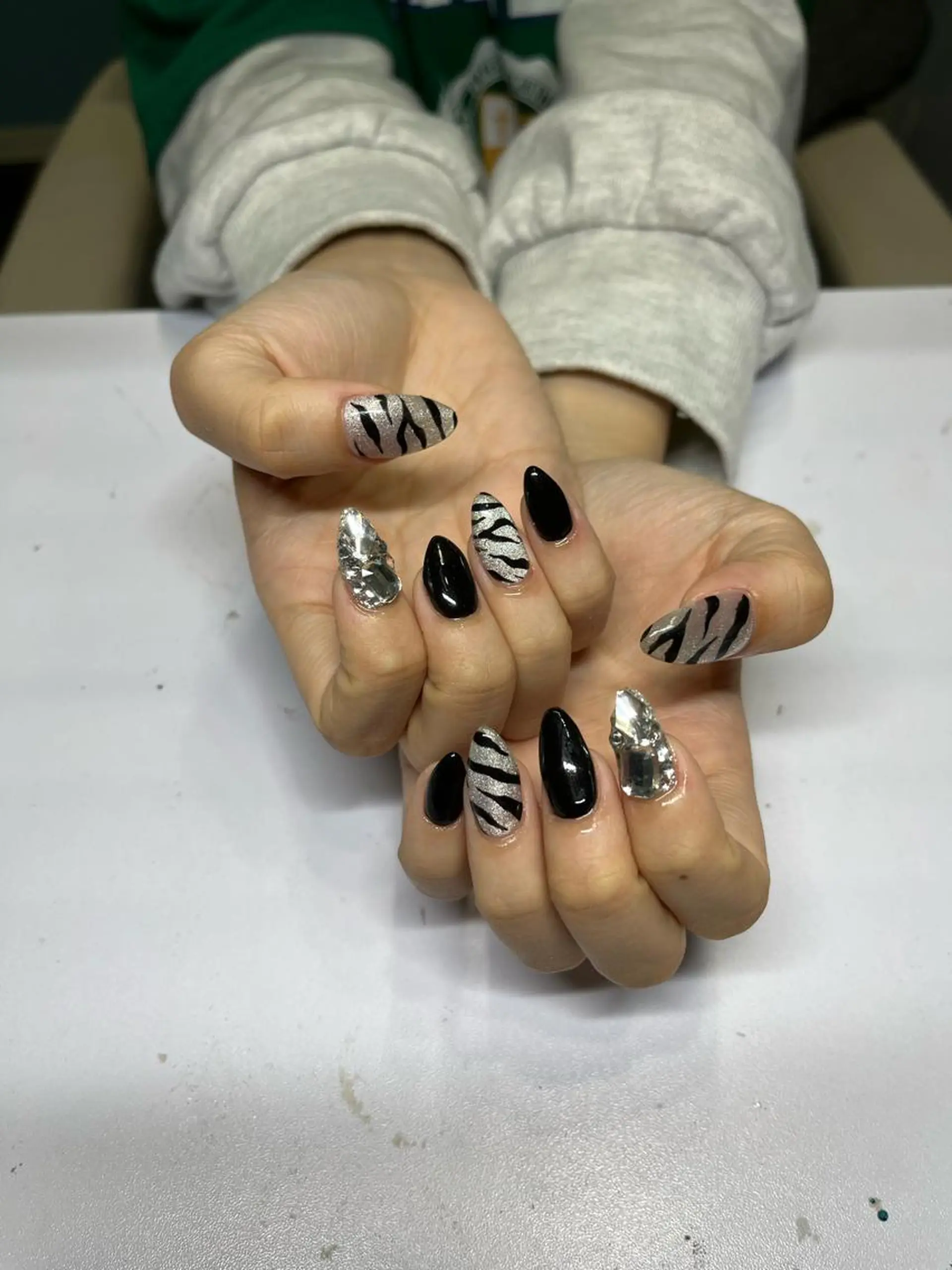 ネイル ハンドネイル IROHA Nail 矢掛萌子のネイルデザイン