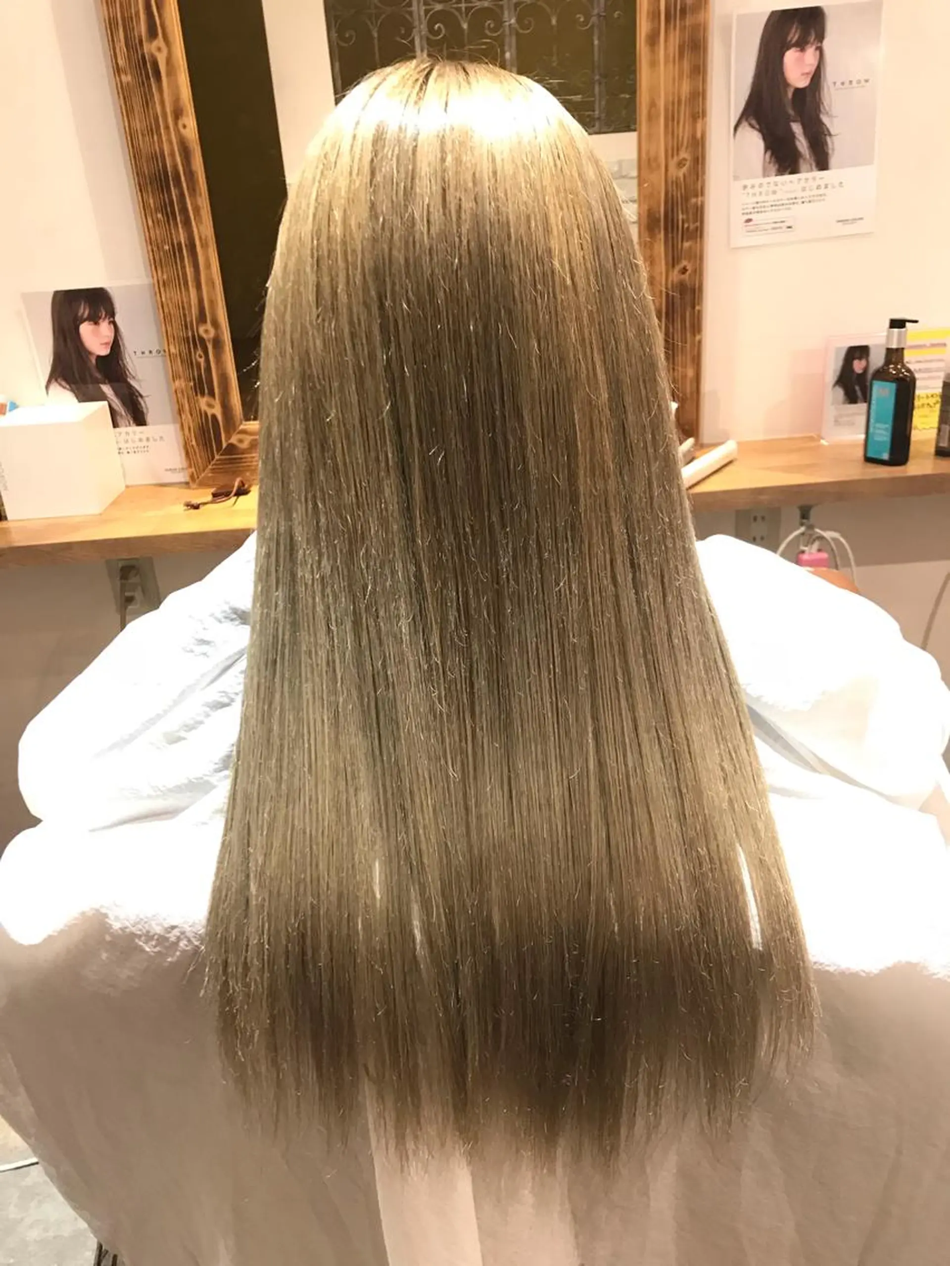 ロング カラー ベージュカラー ブリーチ 髪質改善×矯正🫧 韓国ヘアasamiのヘアスタイル