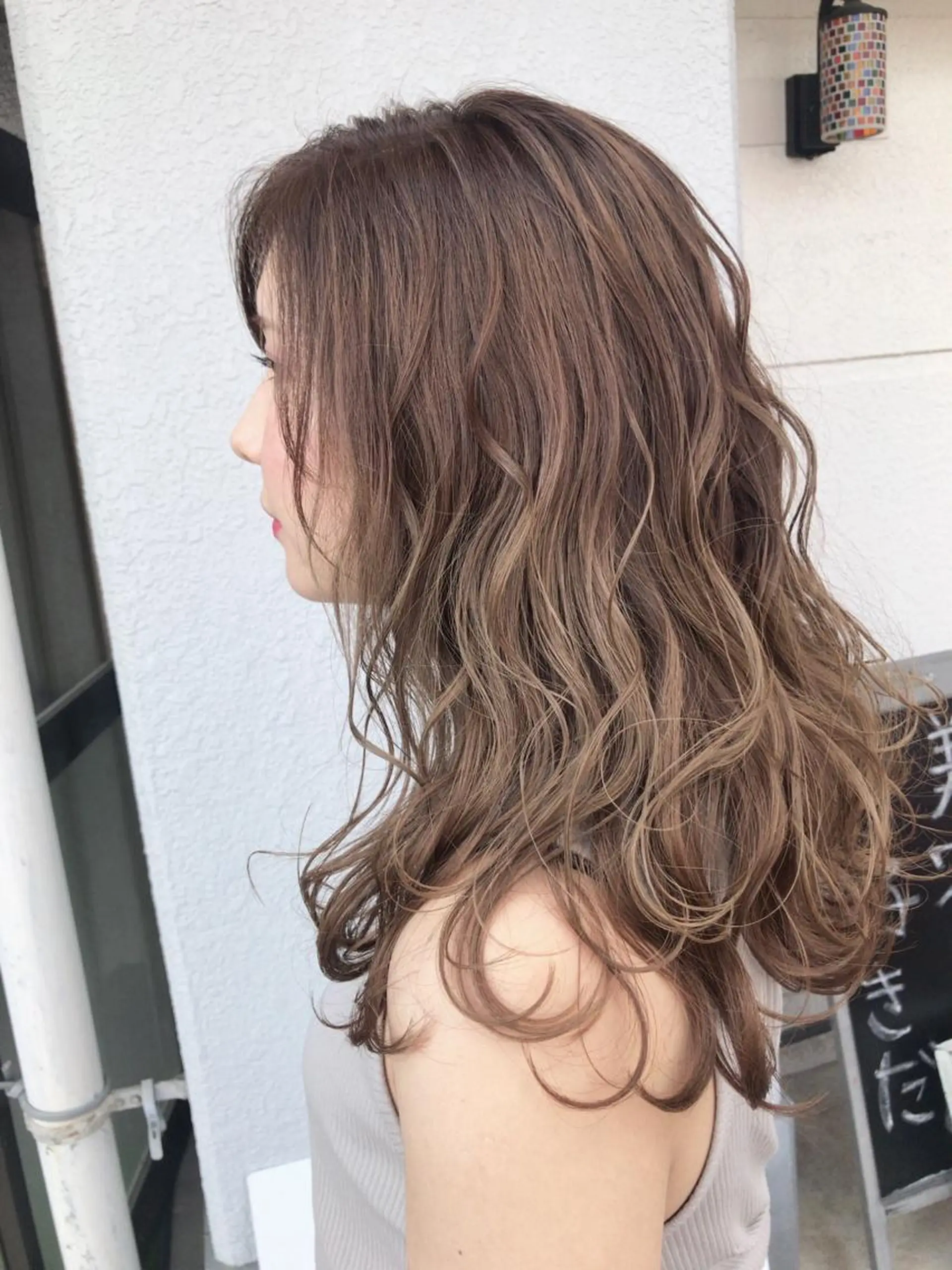 セミロング カラー レイヤーカット匠 イソザキノリユキのヘアスタイル