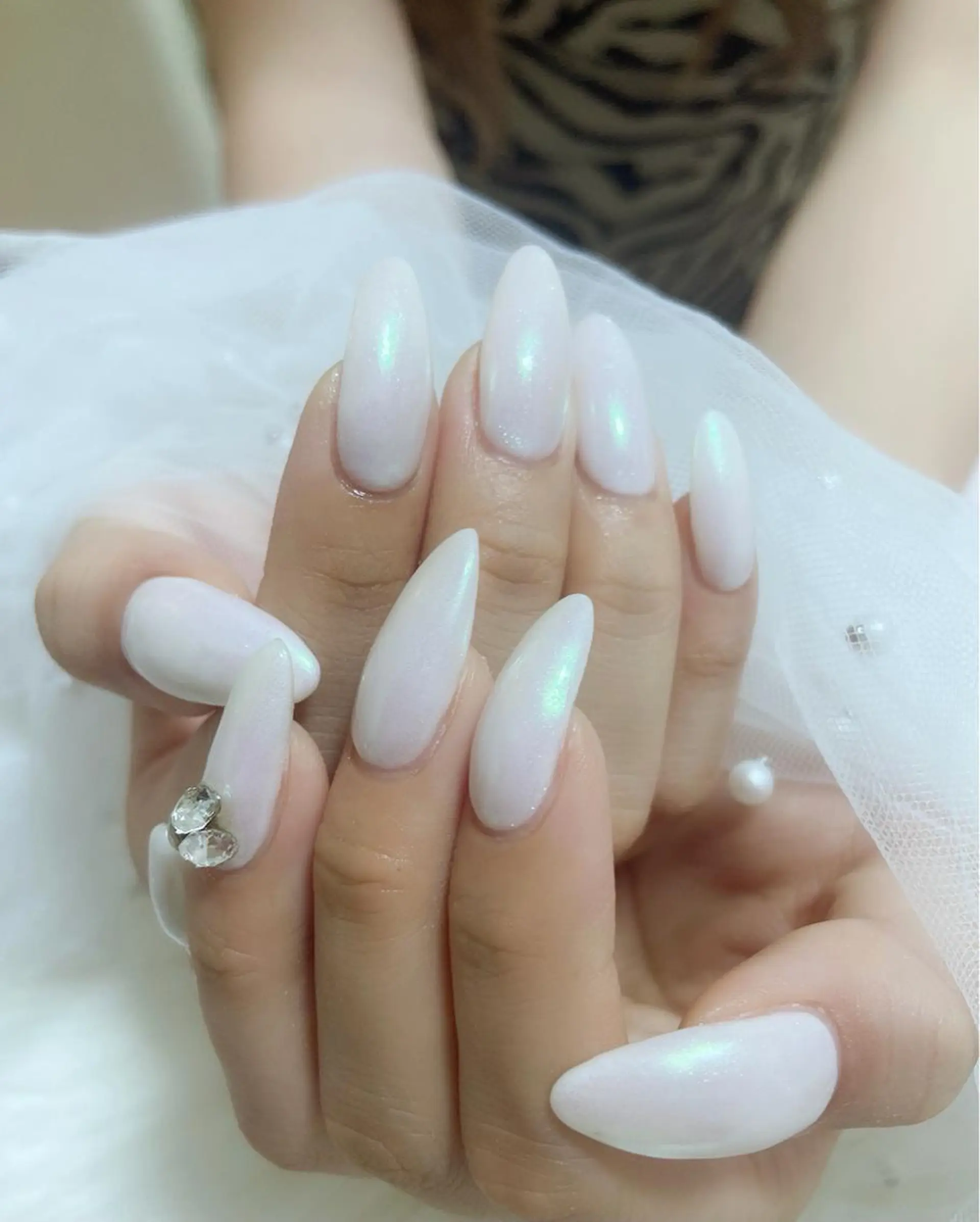 ネイル ミラーネイル ハンドネイル ＆ME アンドミーのネイルデザイン