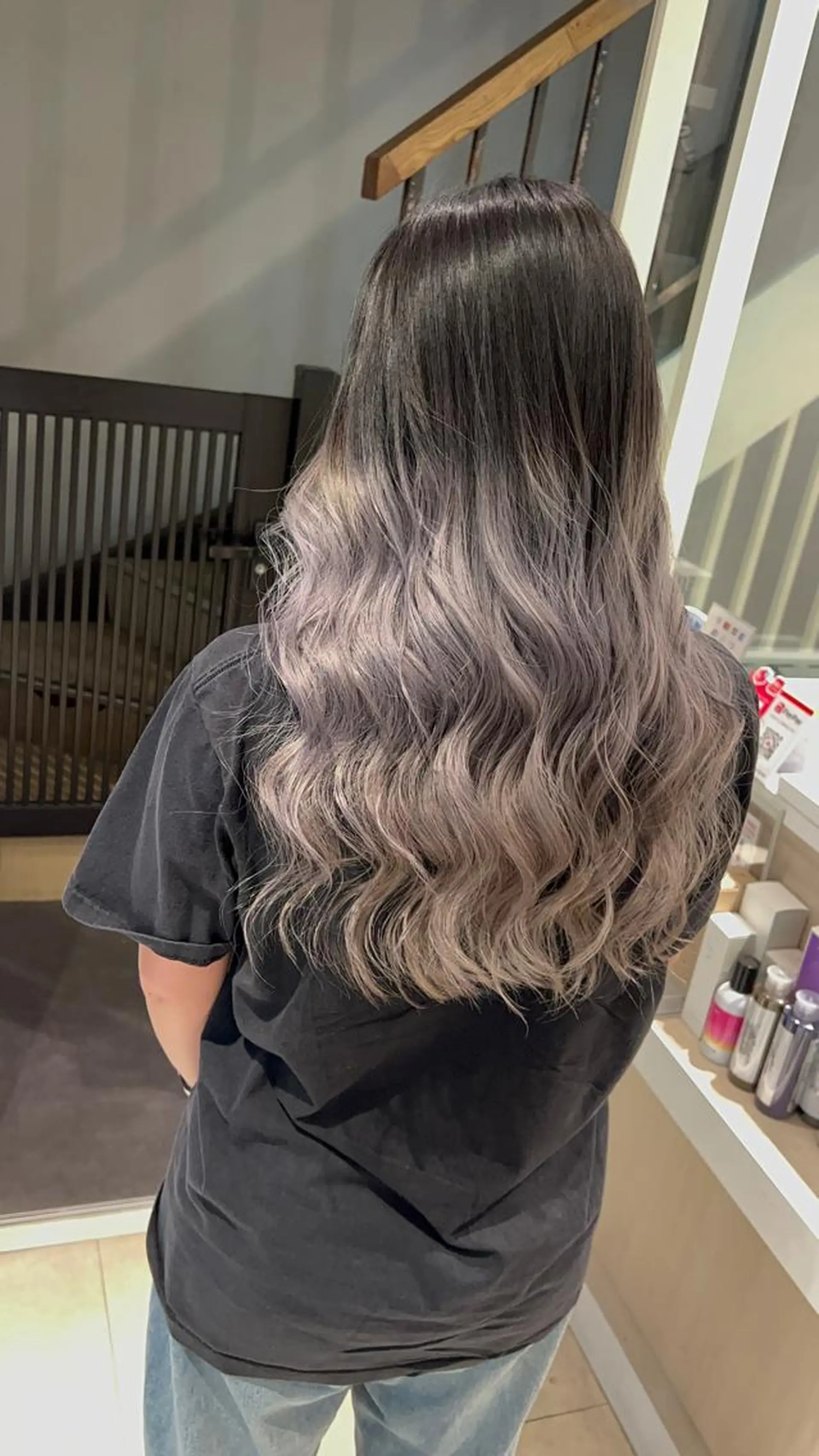 セミロング カラー ヘアアレンジ 🔥ハイトーンカラー ギャルNAOKI🔥のヘアスタイル