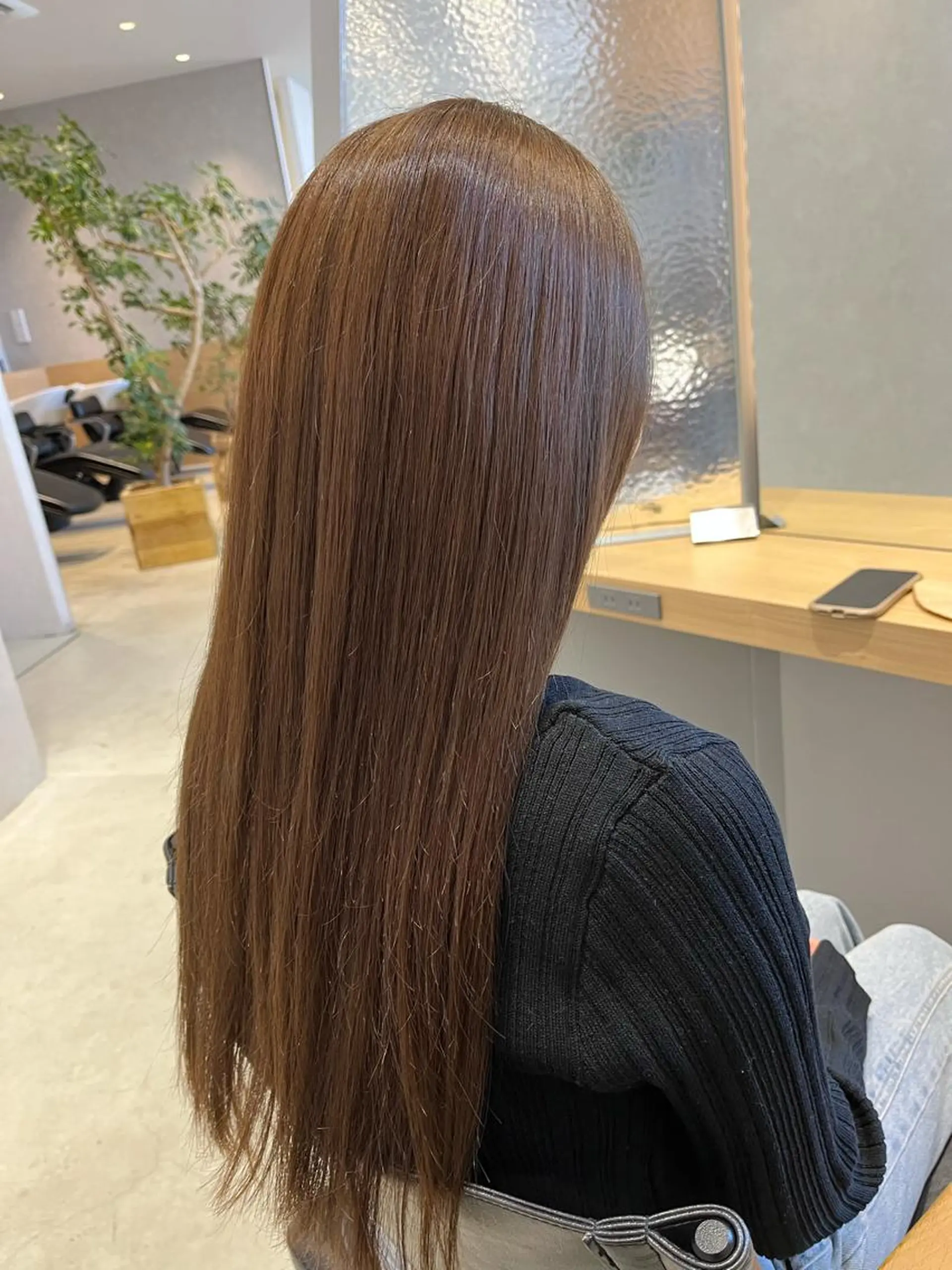 カラー ブリーチ ブラウンカラー ブリーチなしカラー カット ヘアカラー 福島 果音のヘアスタイル