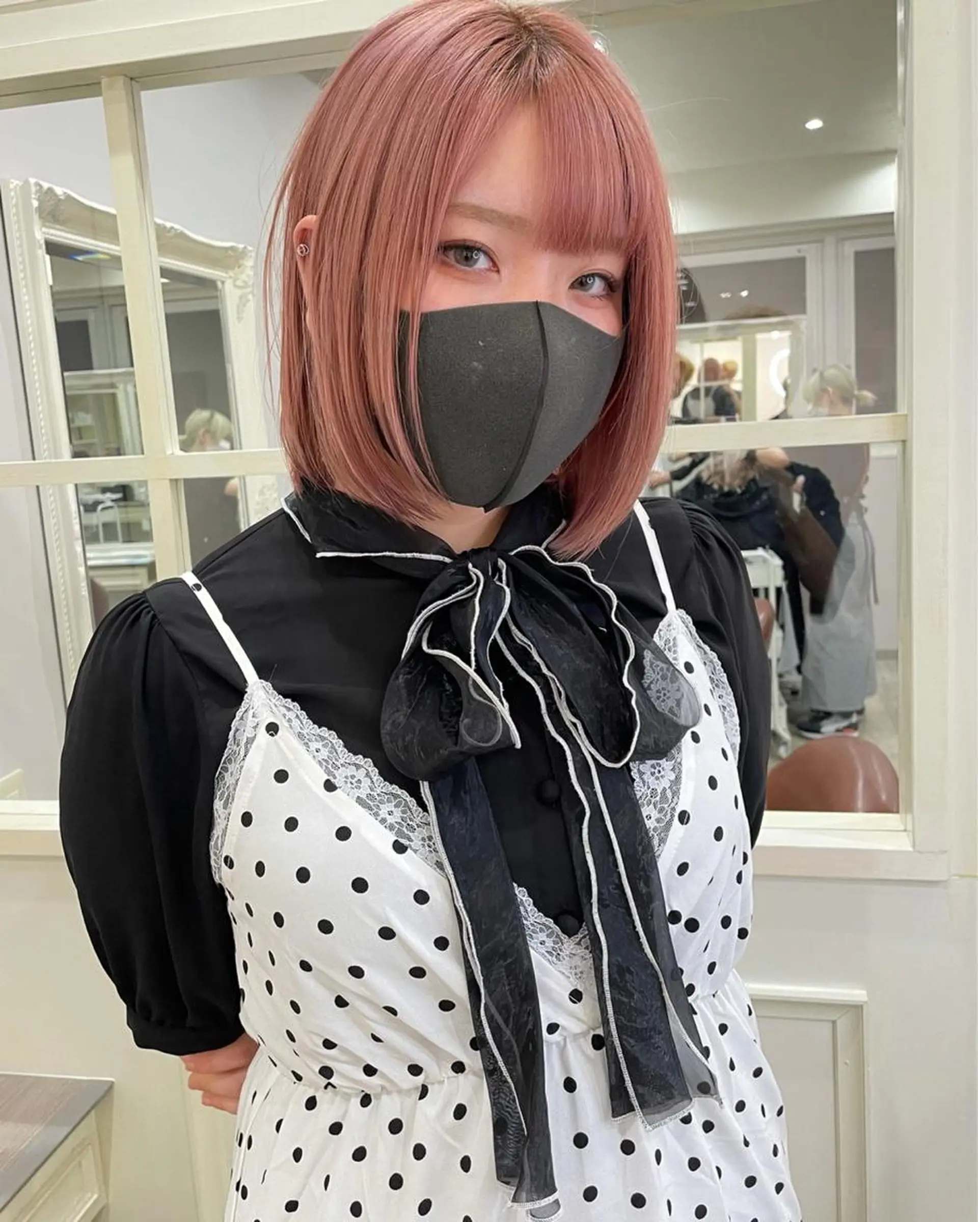 ミディアム カラー ブリーチ ピンクカラー 鈴木/ミルクティー/ ブリーチ/ボブ/のヘアスタイル