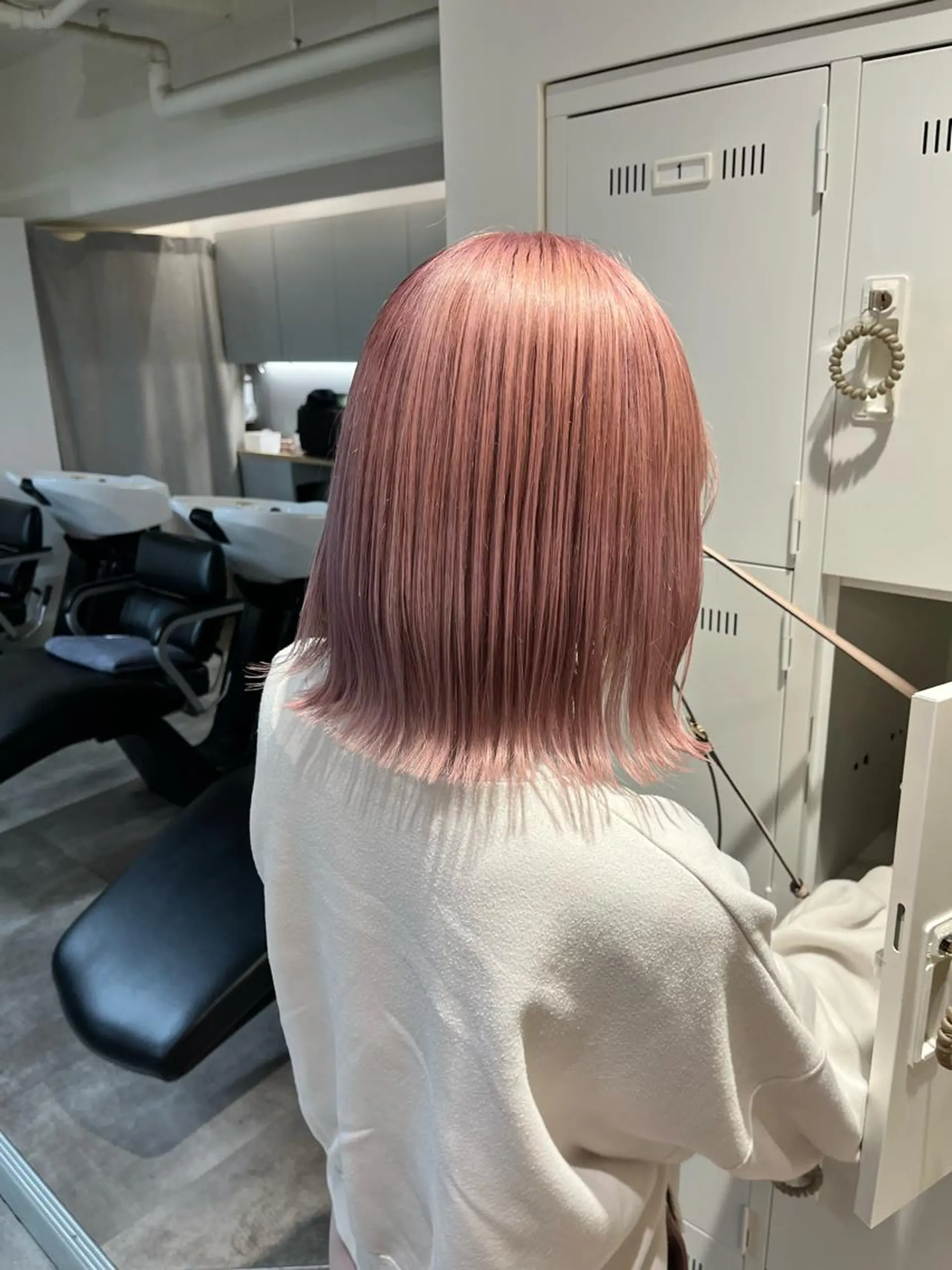 ミディアム カラー ピンクカラー カット ヘアカラー トリートメント sia所属・縮毛矯正🪞 髪質改善特化谷名勇輝のヘアスタイル