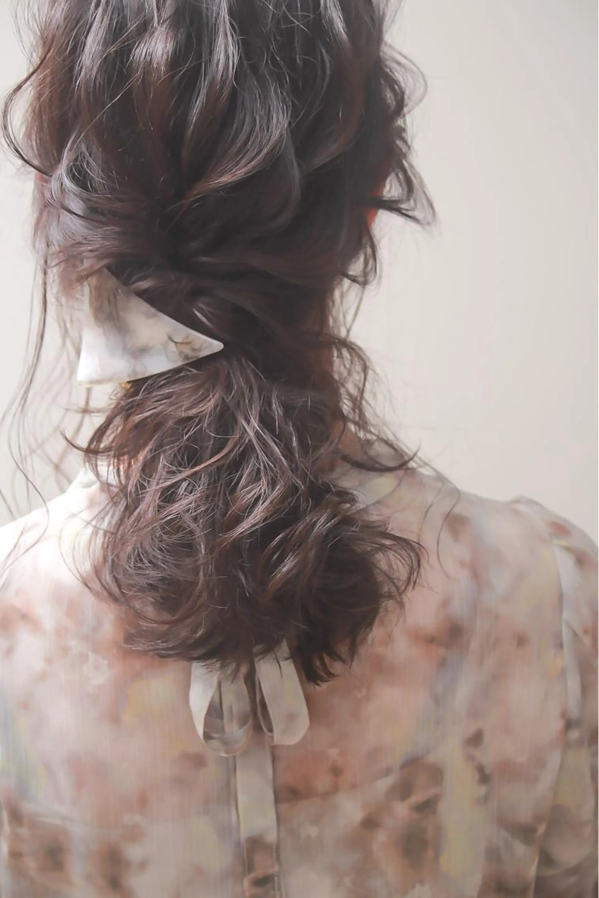 セミロング カラー ヘアアレンジ 伊藤 裕貴のヘアスタイル