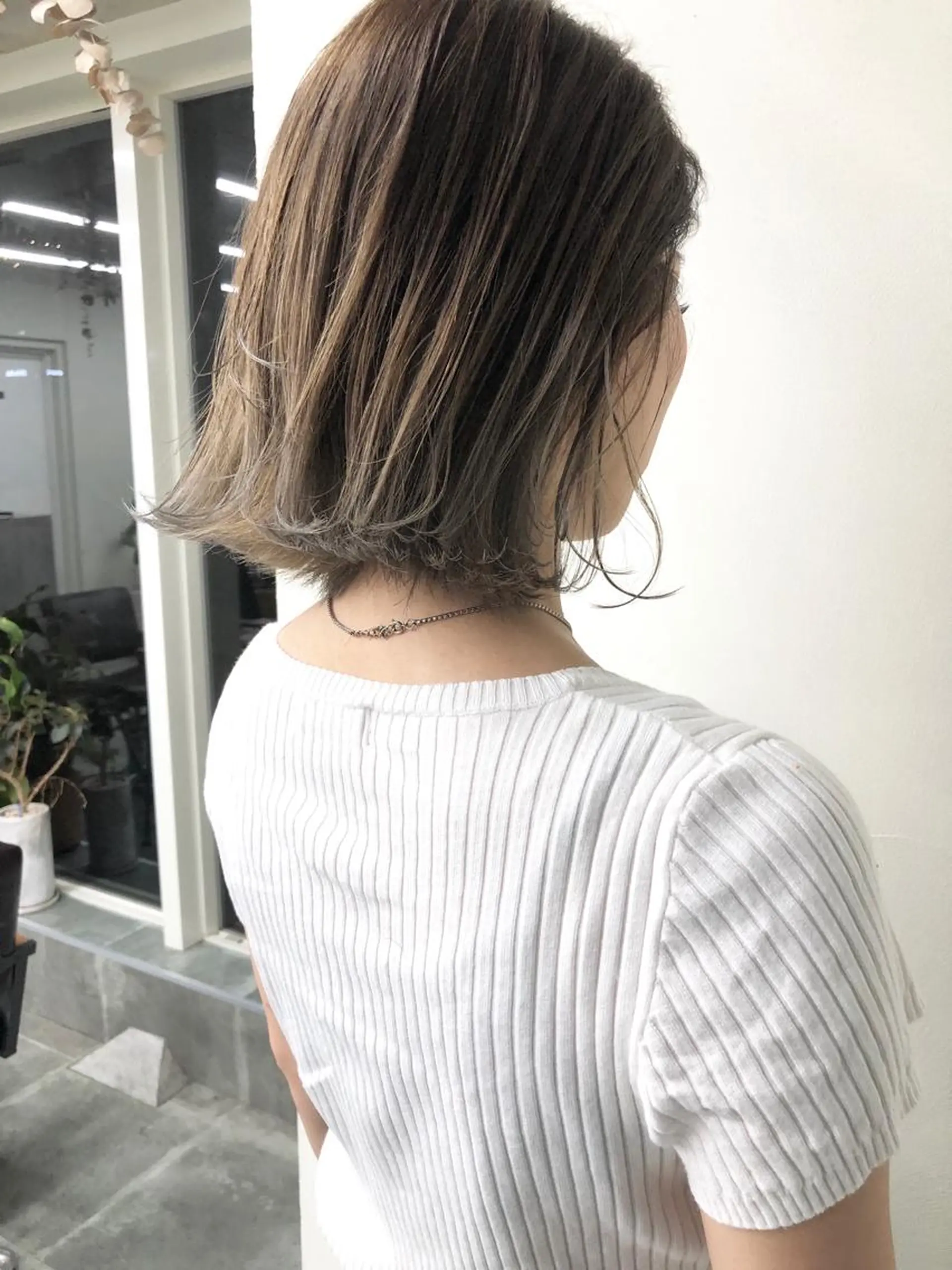 ミディアム ハイライト レイヤーカット 小澤大輔 YOLO hairのヘアスタイル