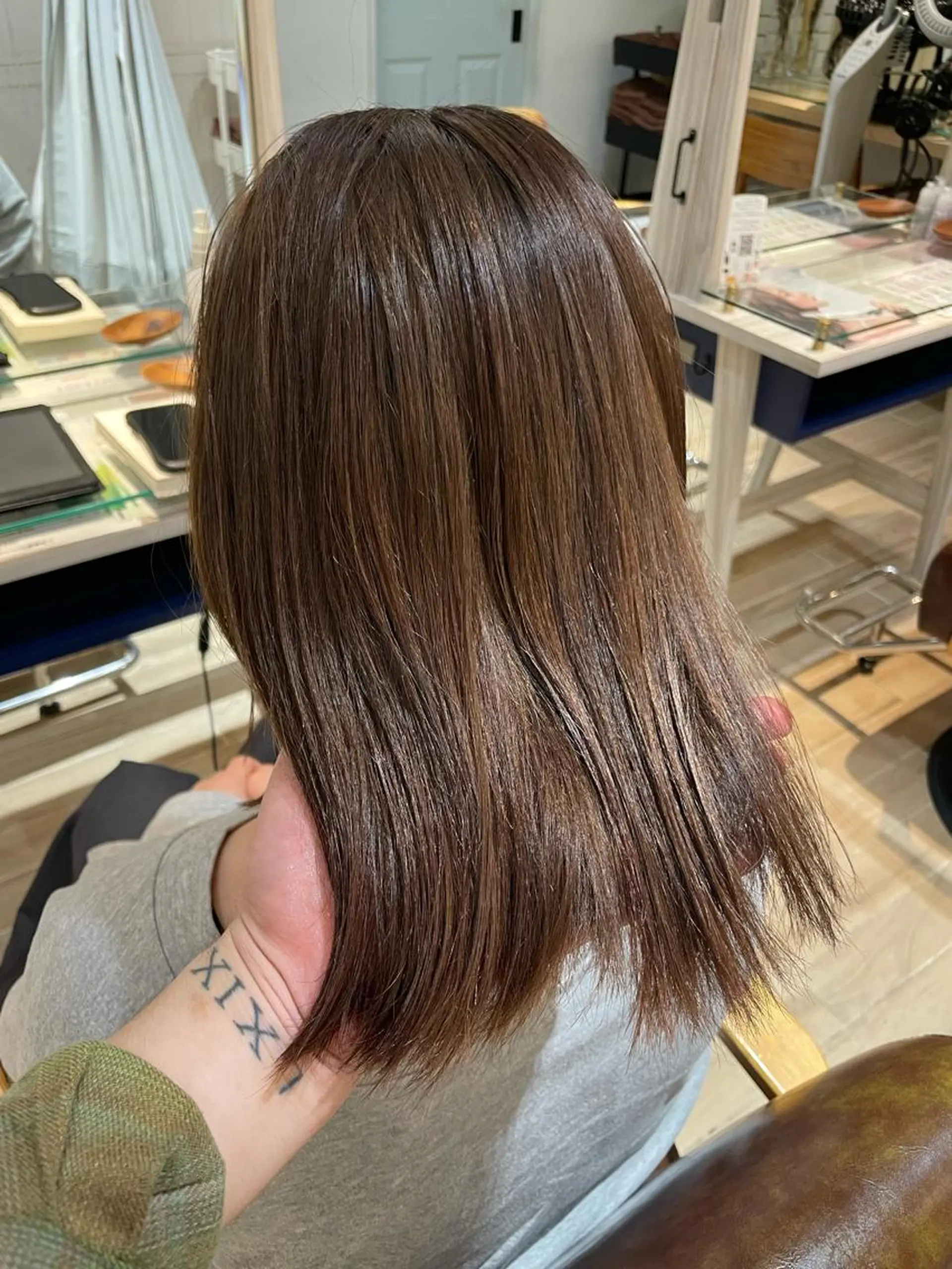 カラー ベージュカラー オレンジ オレンジベージュ ケアブリーチ/ エクステ/レイヤーのヘアスタイル