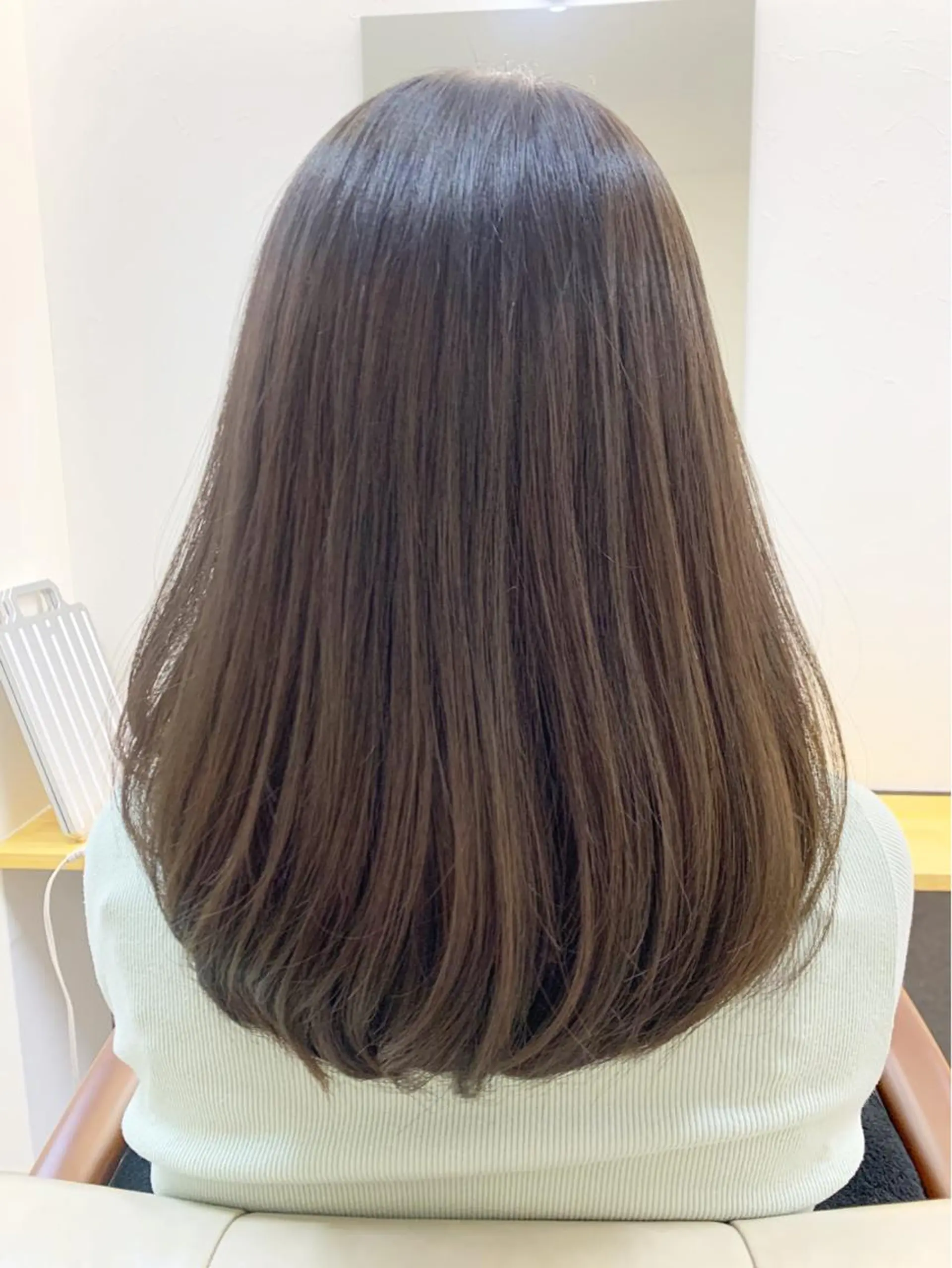 セミロング カット ヘアカラー 縮毛矯正 トリートメント H所属・H (エイチ) 烏丸御池店のヘアスタイル