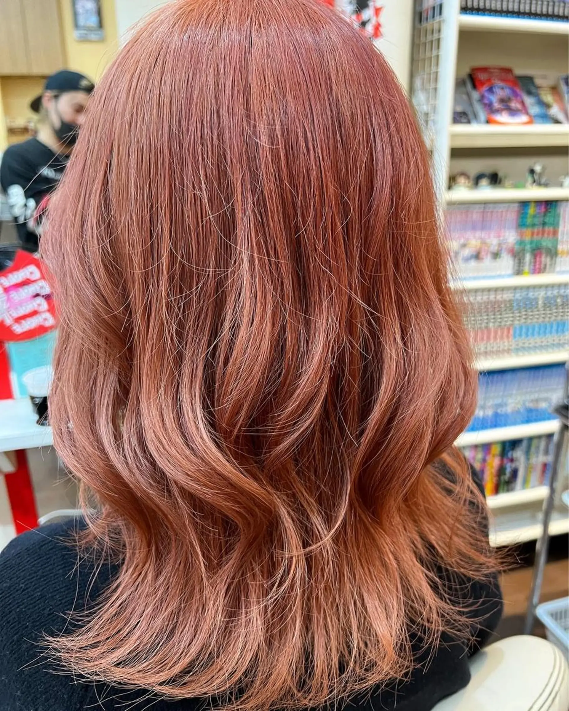 ミディアム カラー オレンジ ピンクカラー ヘアカラー まさき✂︎ブリーチ／ デザインカラーのヘアスタイル