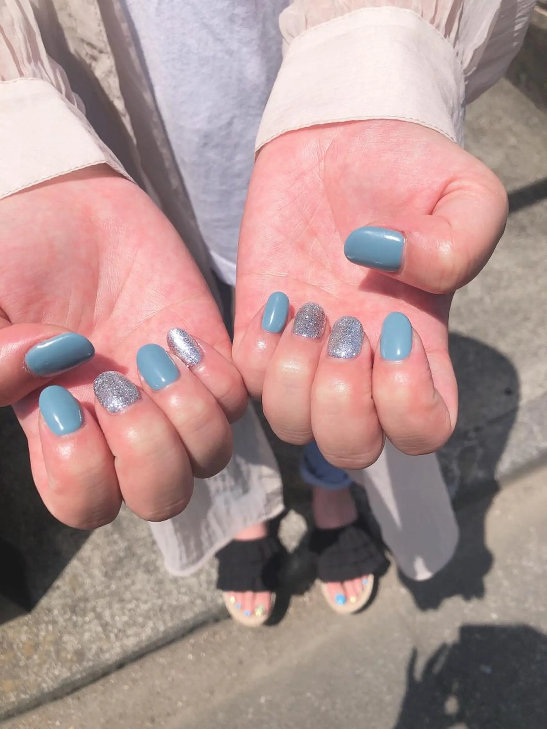 ミディアム Home salon Rのネイルデザイン