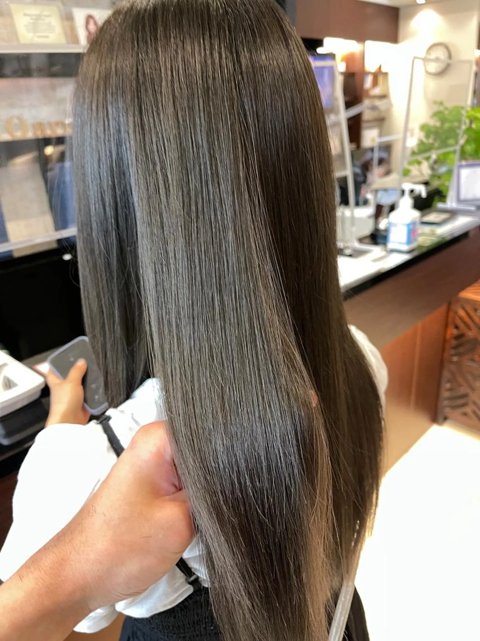 セミロング カラー Kamie みかじりのヘアスタイル